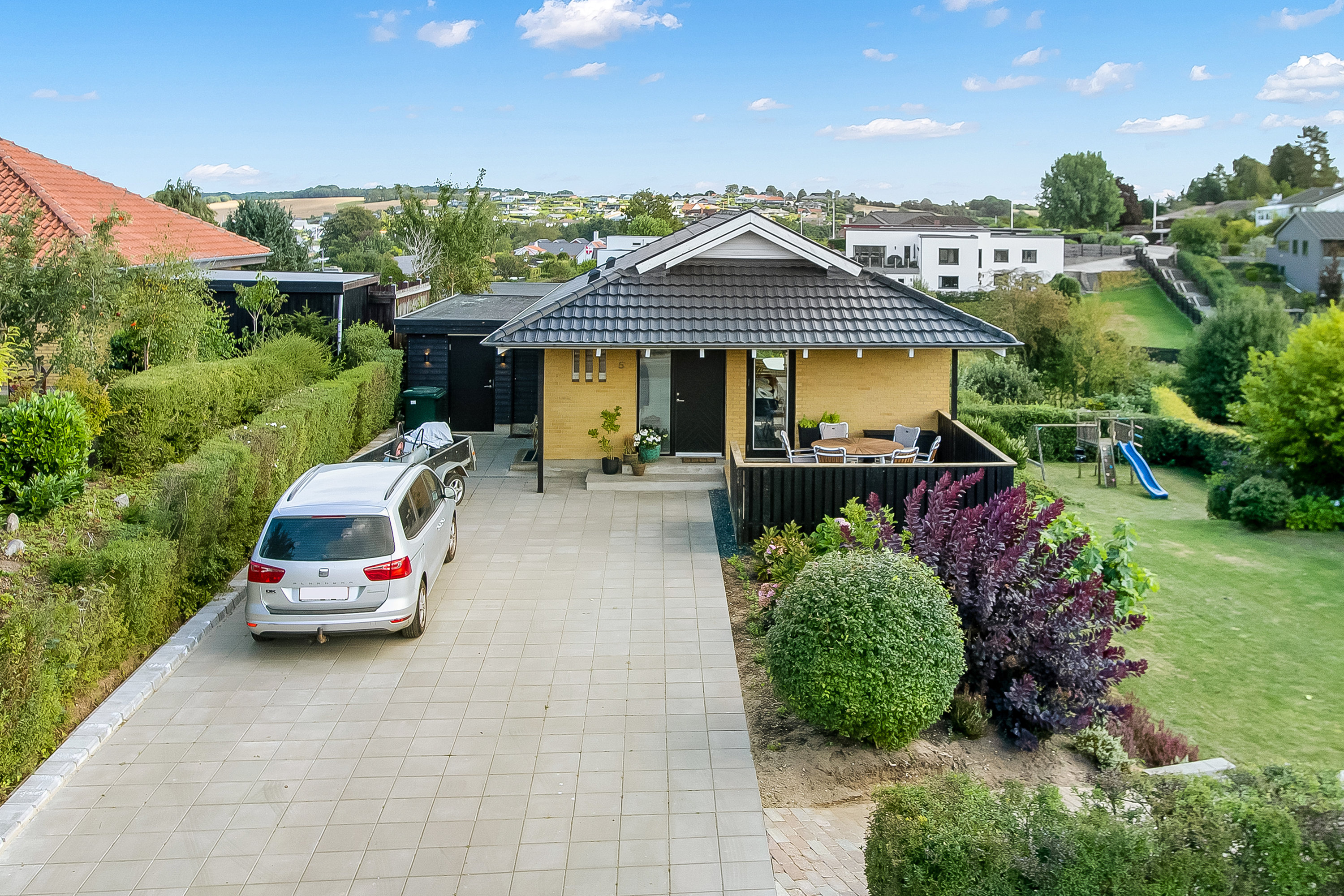 Fremhævet mastefoto billede i fuldskærmstilstand. Billede af Skellet 5, 6000 Kolding