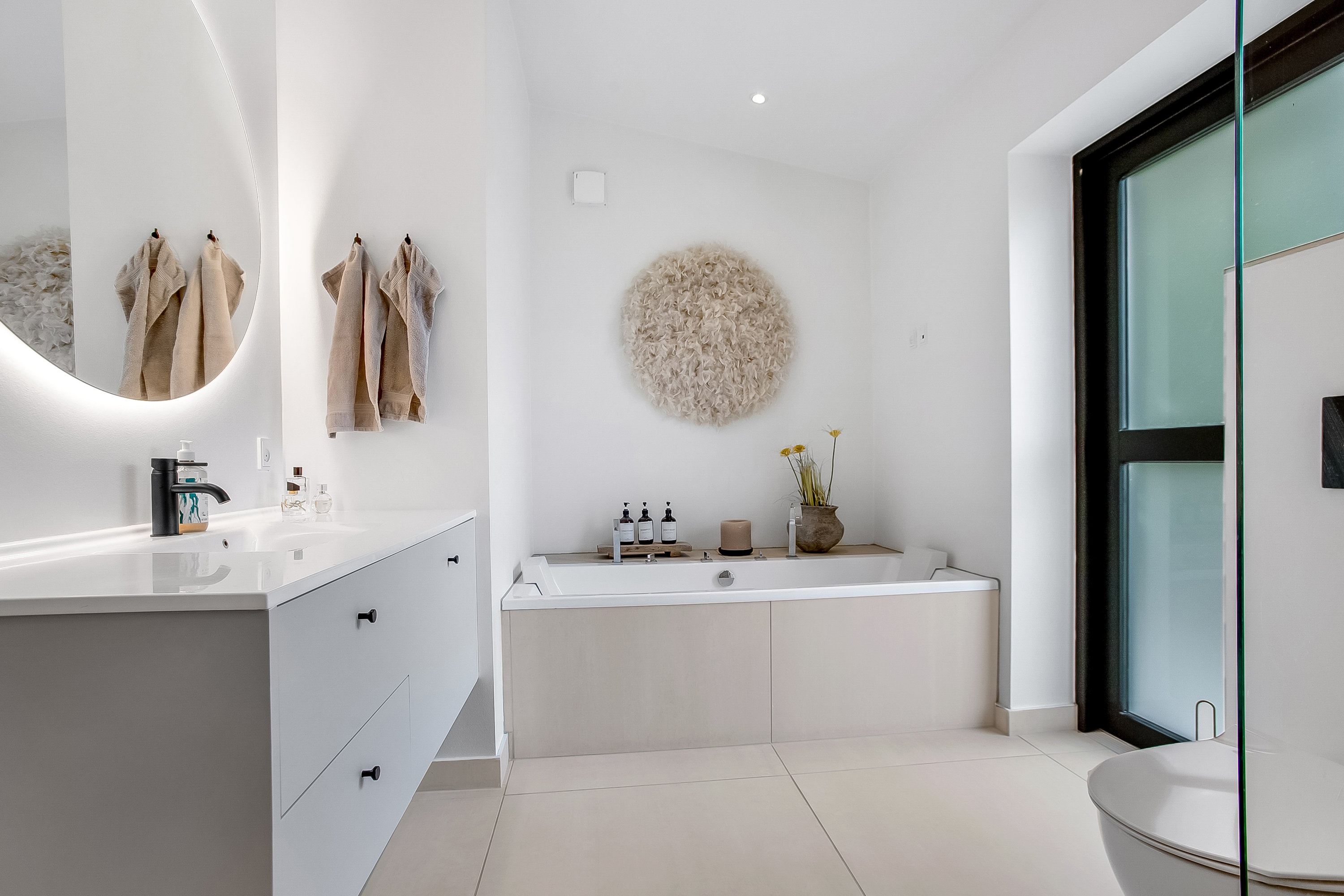 Fremhævet badeværelse billede i fuldskærmstilstand. Billede af Viggo Andersensvej 5, Høll, 7080 Børkop