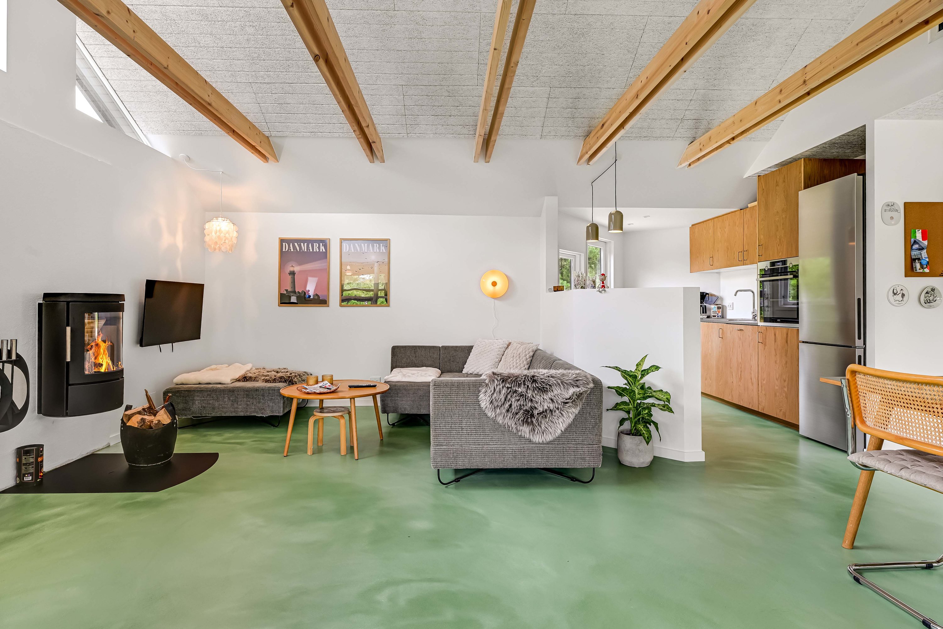 Fremhævet stue billede i fuldskærmstilstand. Billede af Svinget 6, 6857 Blåvand