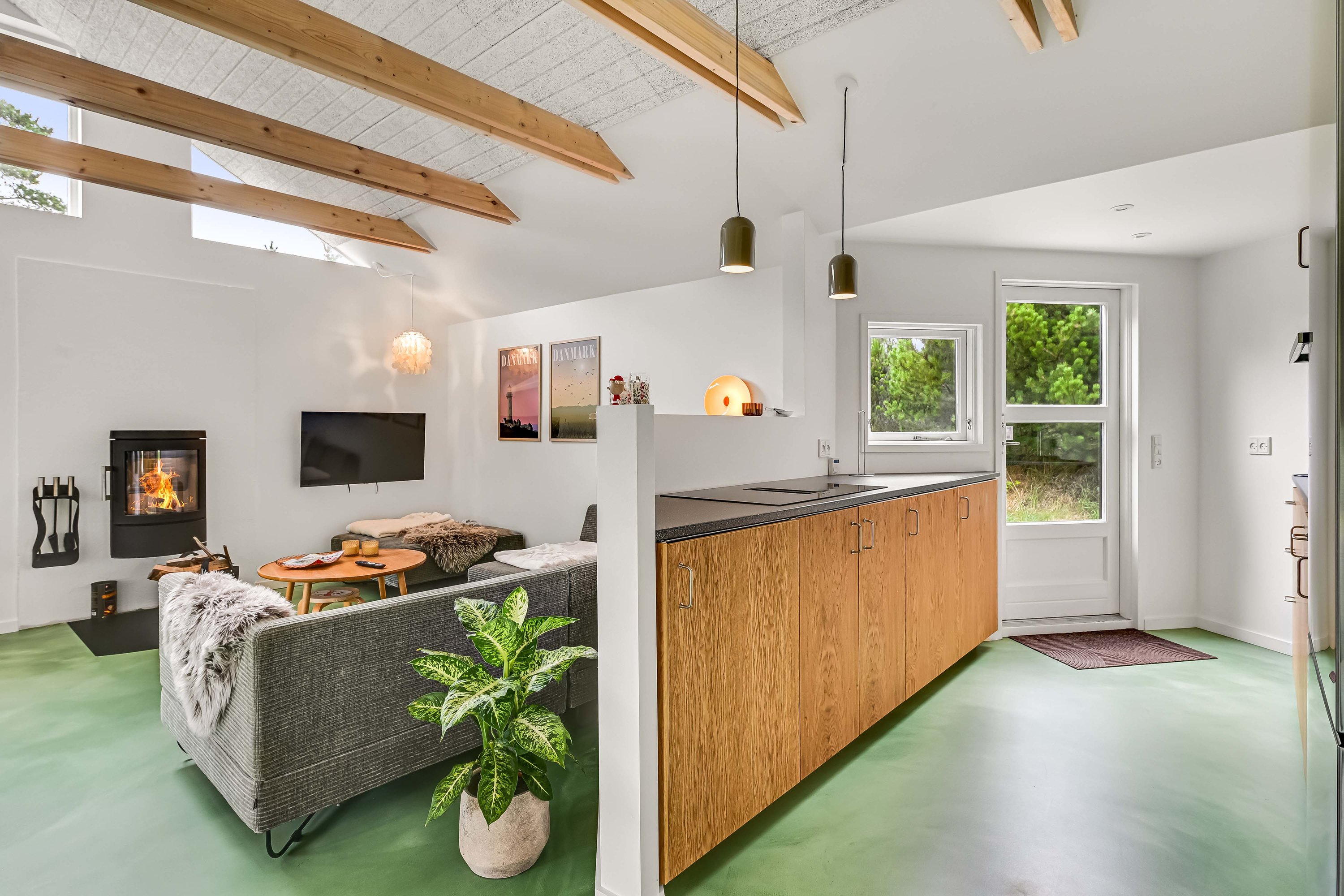 Fremhævet stue billede i fuldskærmstilstand. Billede af Svinget 6, 6857 Blåvand