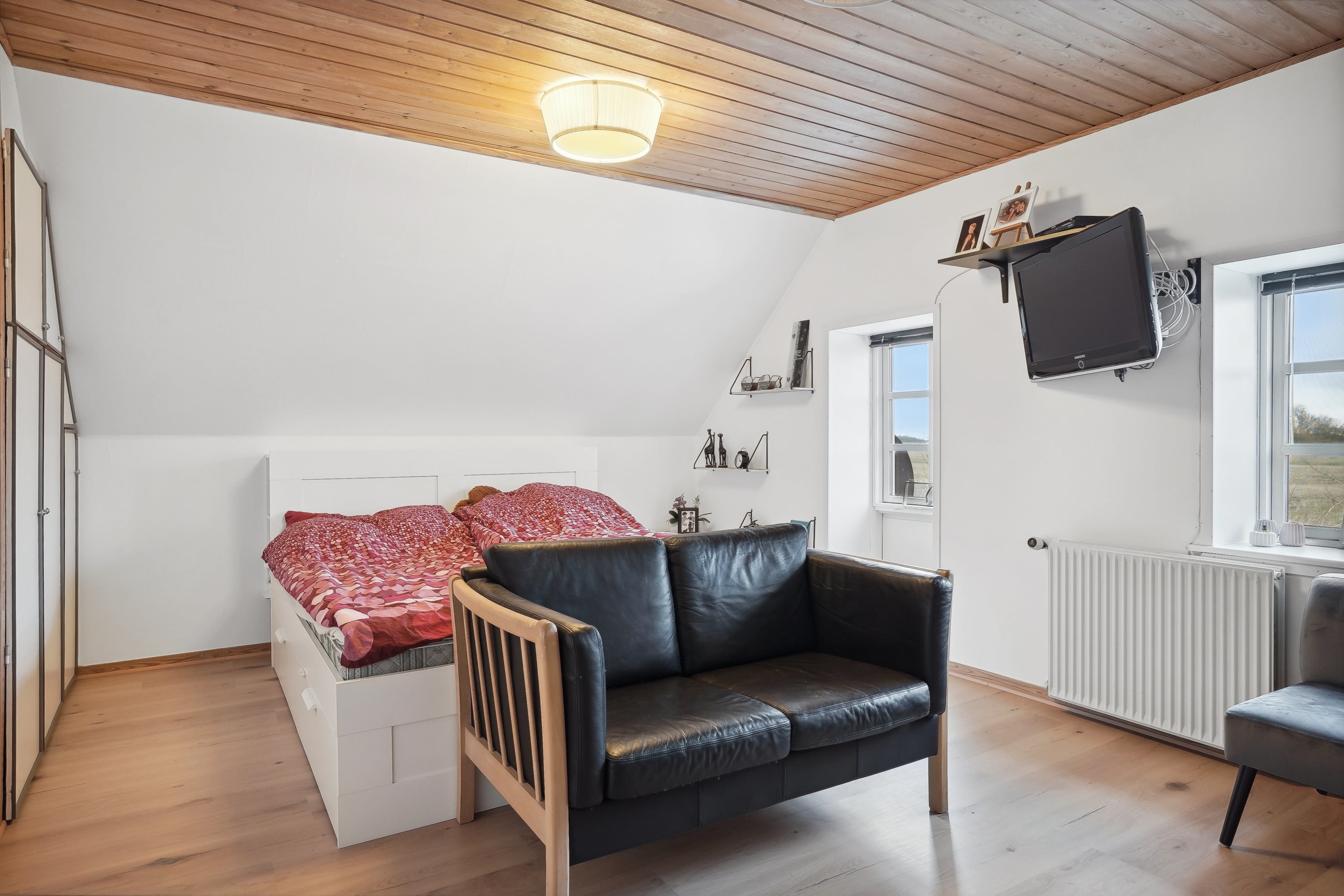 Fremhævet værelse billede i fuldskærmstilstand. Billede af Ndr Truevej 33, True, 9500 Hobro