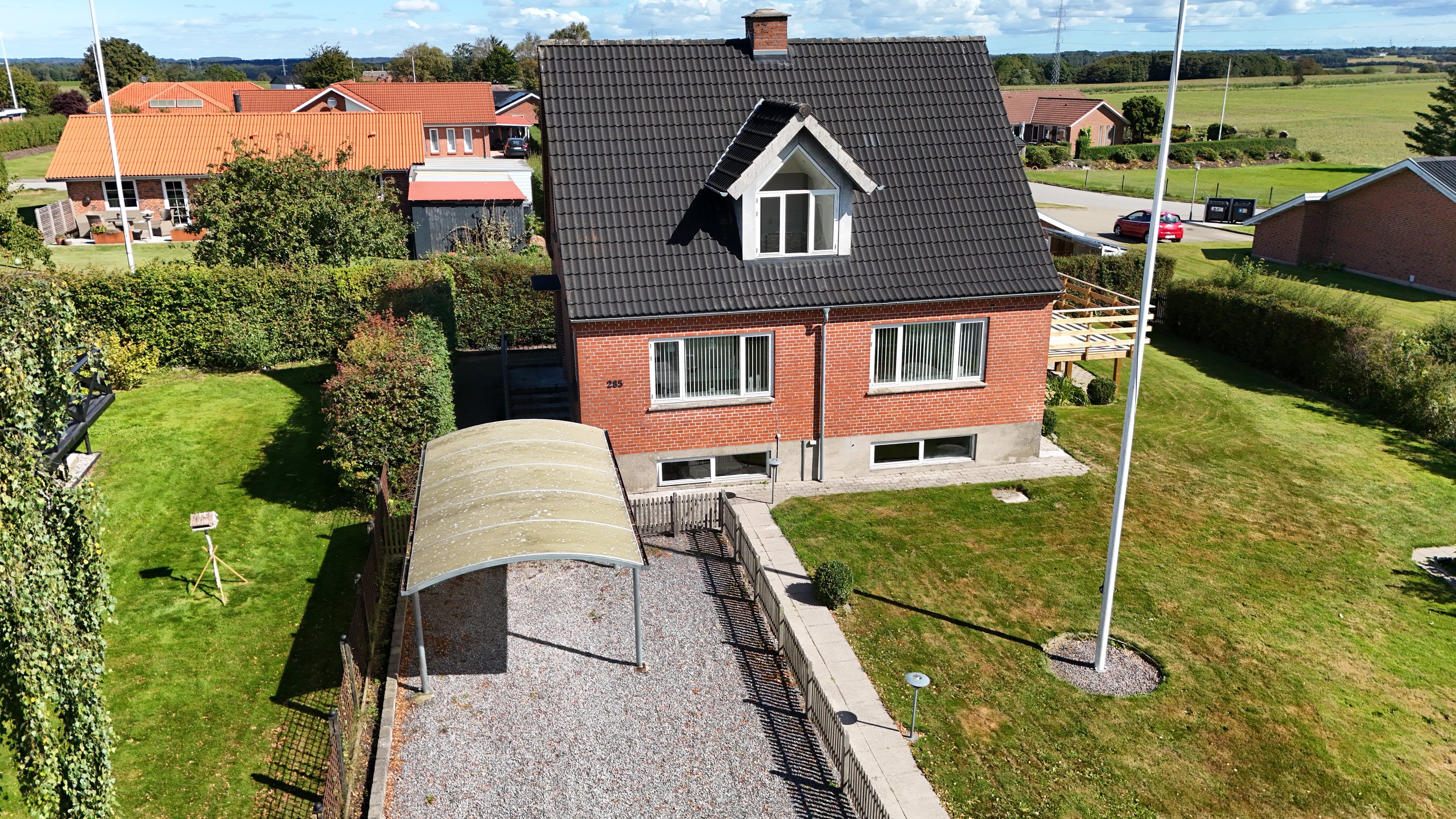 Fremhævet luftfoto billede i fuldskærmstilstand. Billede af Hannerupvej 285, 9500 Hobro