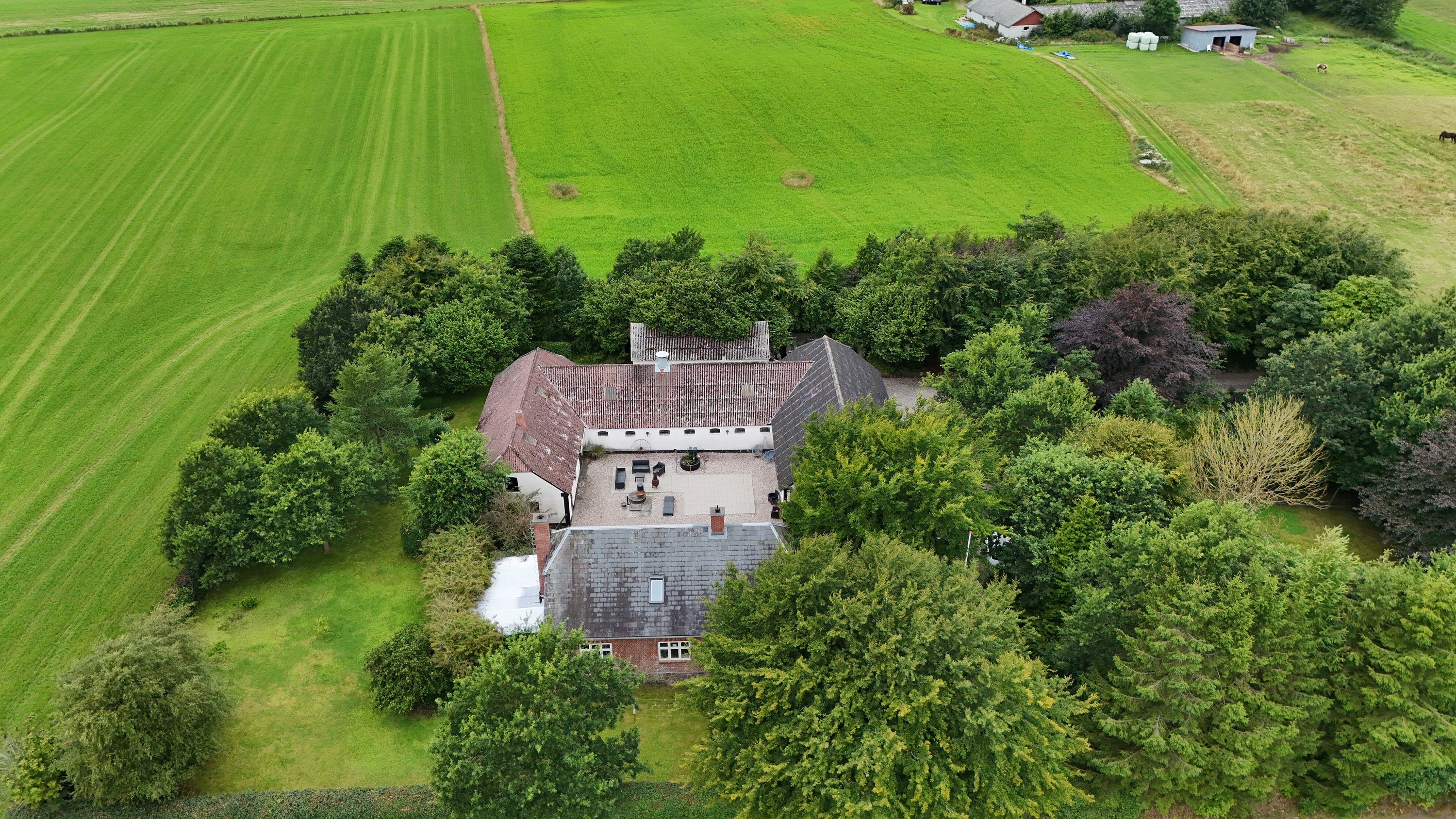 Fremhævet luftfoto billede i fuldskærmstilstand. Billede af Ndr Truevej 33, True, 9500 Hobro