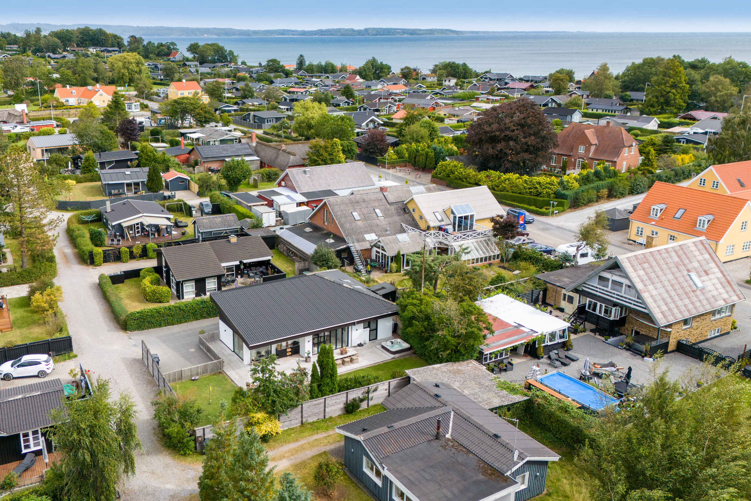 Fremhævet luftfoto billede i fuldskærmstilstand. Billede af Viggo Andersensvej 5, Høll, 7080 Børkop