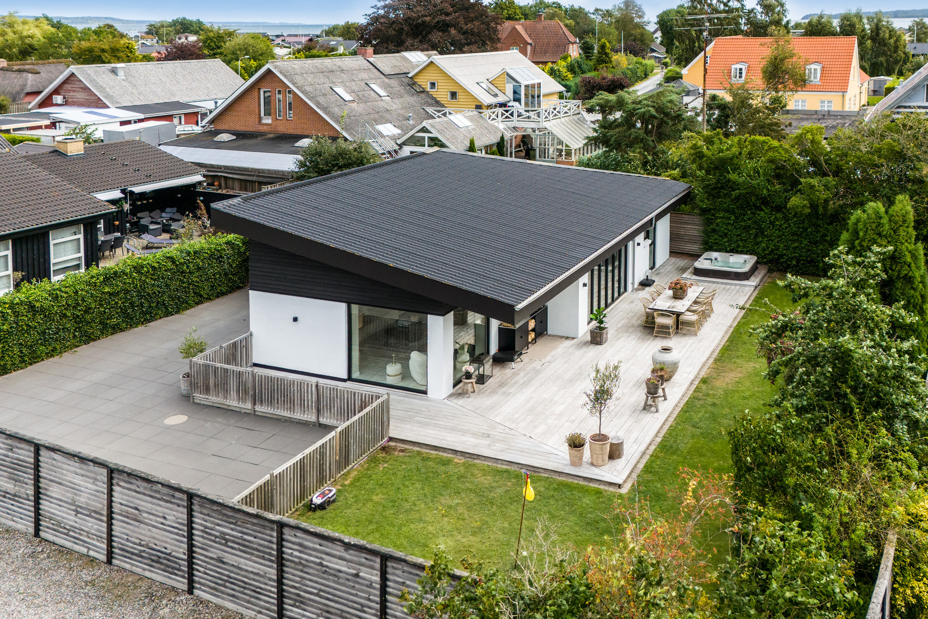 Fremhævet luftfoto billede i fuldskærmstilstand. Billede af Viggo Andersensvej 5, Høll, 7080 Børkop