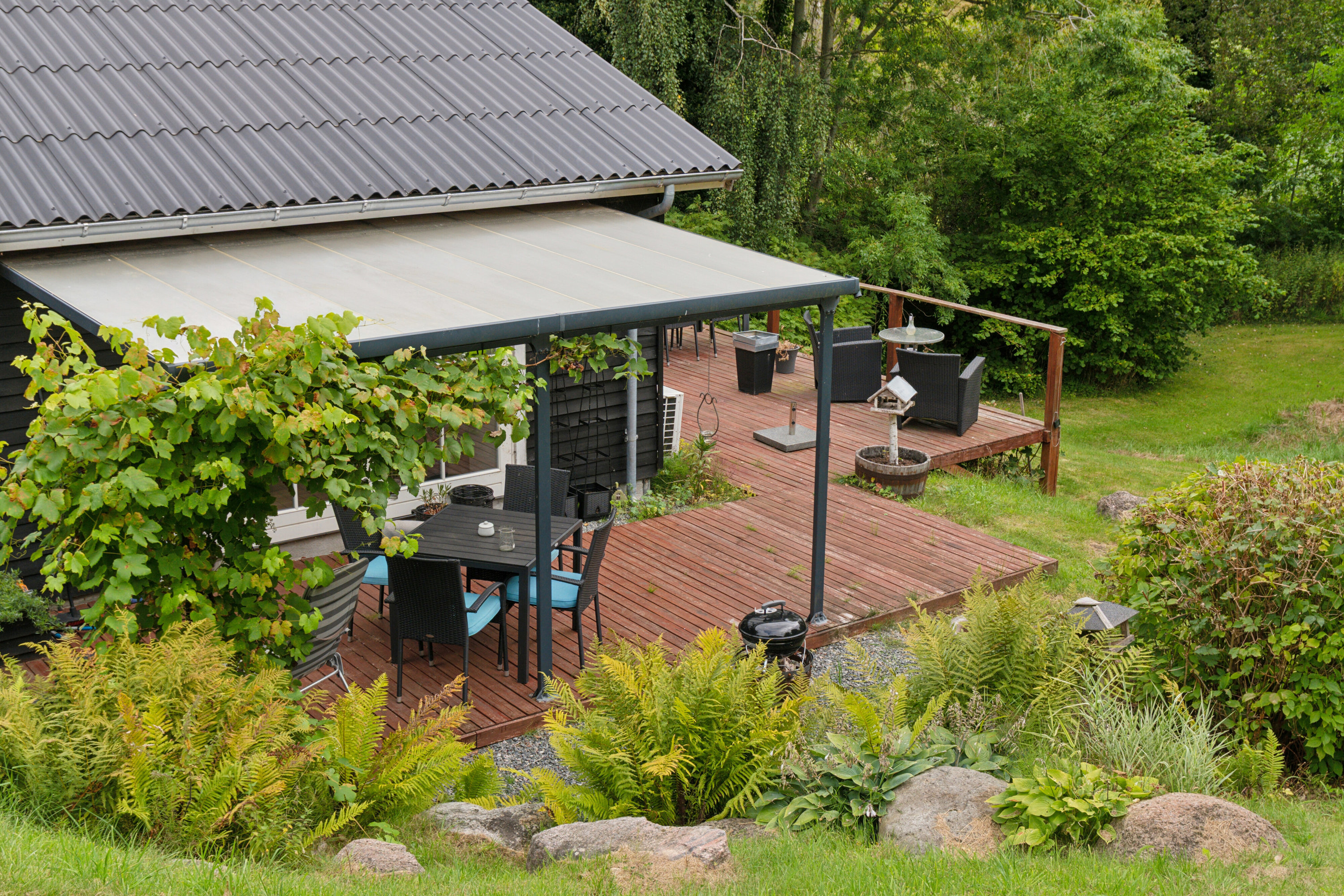 Fremhævet udendørs billede i fuldskærmstilstand. Billede af Bredekilde 100, 4400 Kalundborg