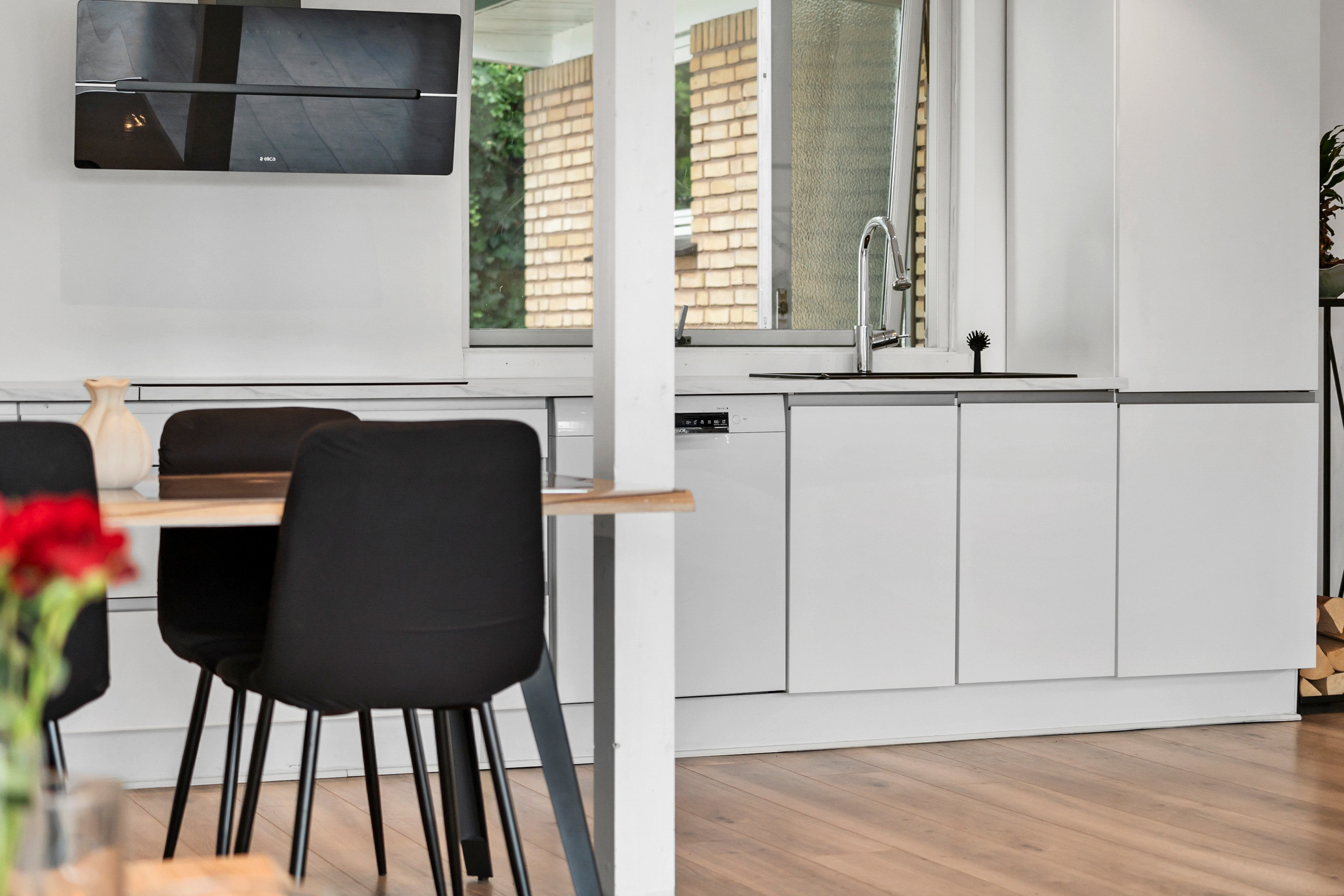 Fremhævet lifestyle billede i fuldskærmstilstand. Billede af Roasvej 50, 2750 Ballerup