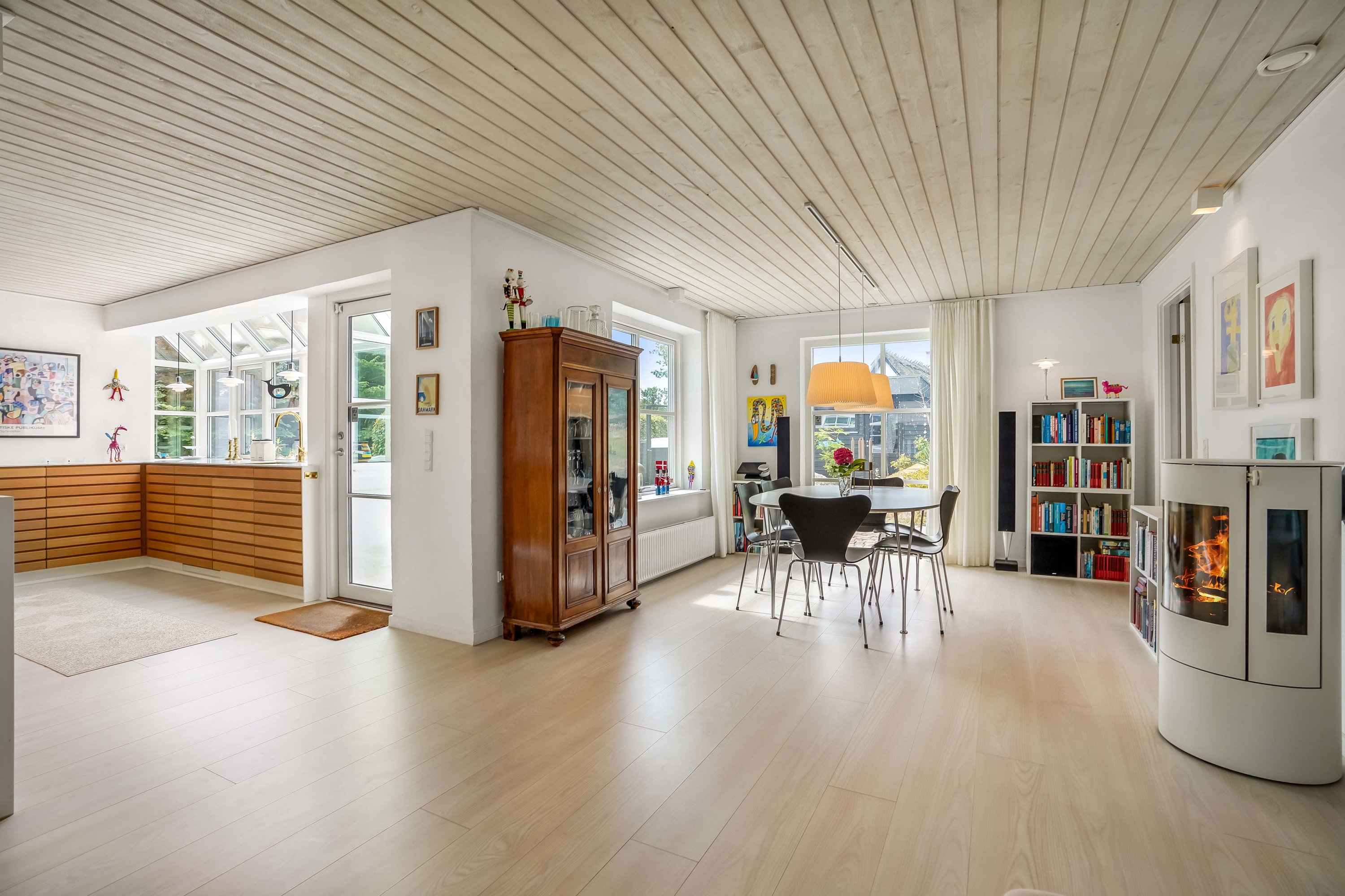 Fremhævet køkken billede i fuldskærmstilstand. Billede af Dæmningen 95, Strib, 5500 Middelfart