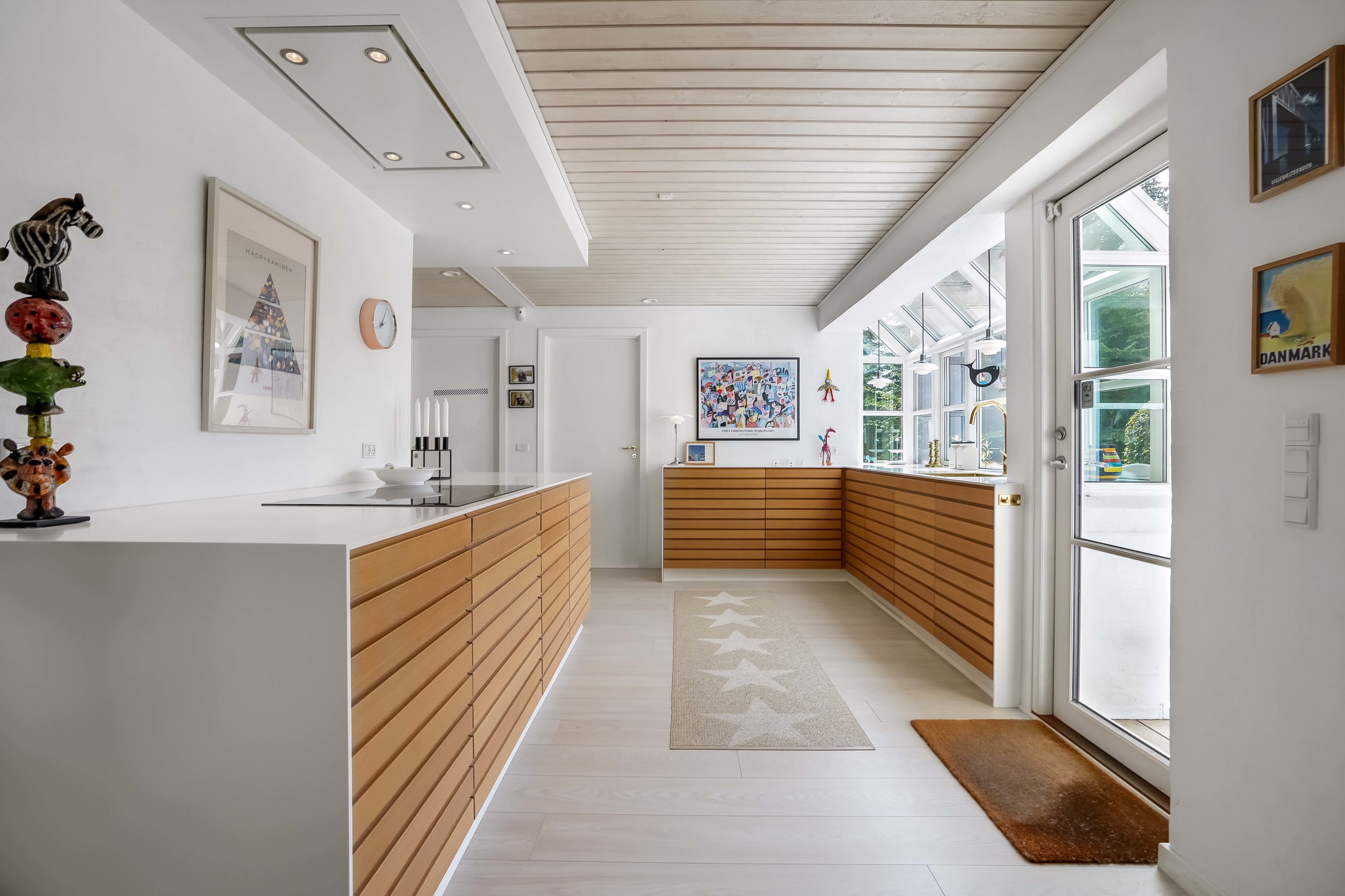 Fremhævet køkken billede i fuldskærmstilstand. Billede af Dæmningen 95, Strib, 5500 Middelfart