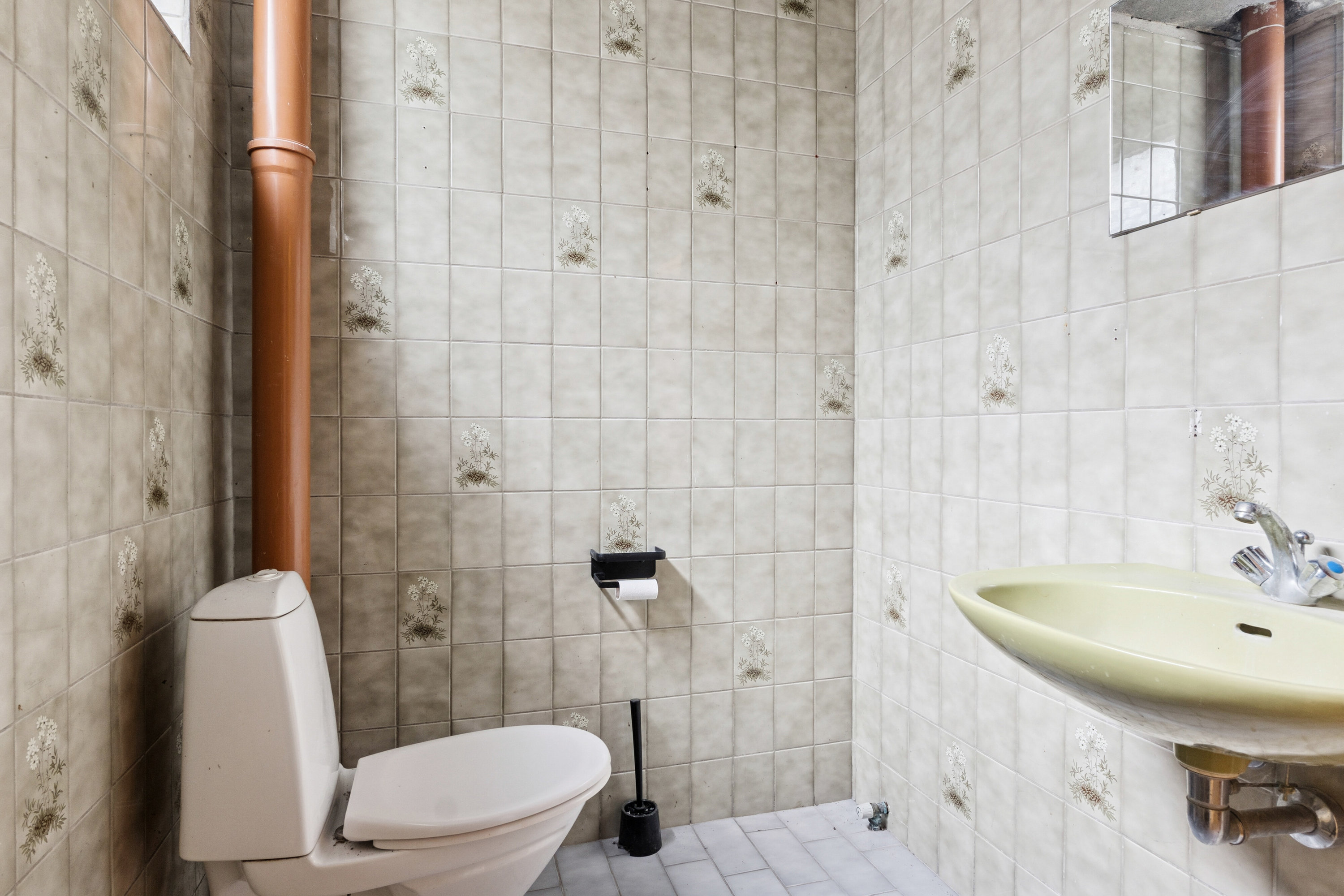 Fremhævet toilet billede i fuldskærmstilstand. Billede af Stærgårdsvangen 29, 4550 Asnæs