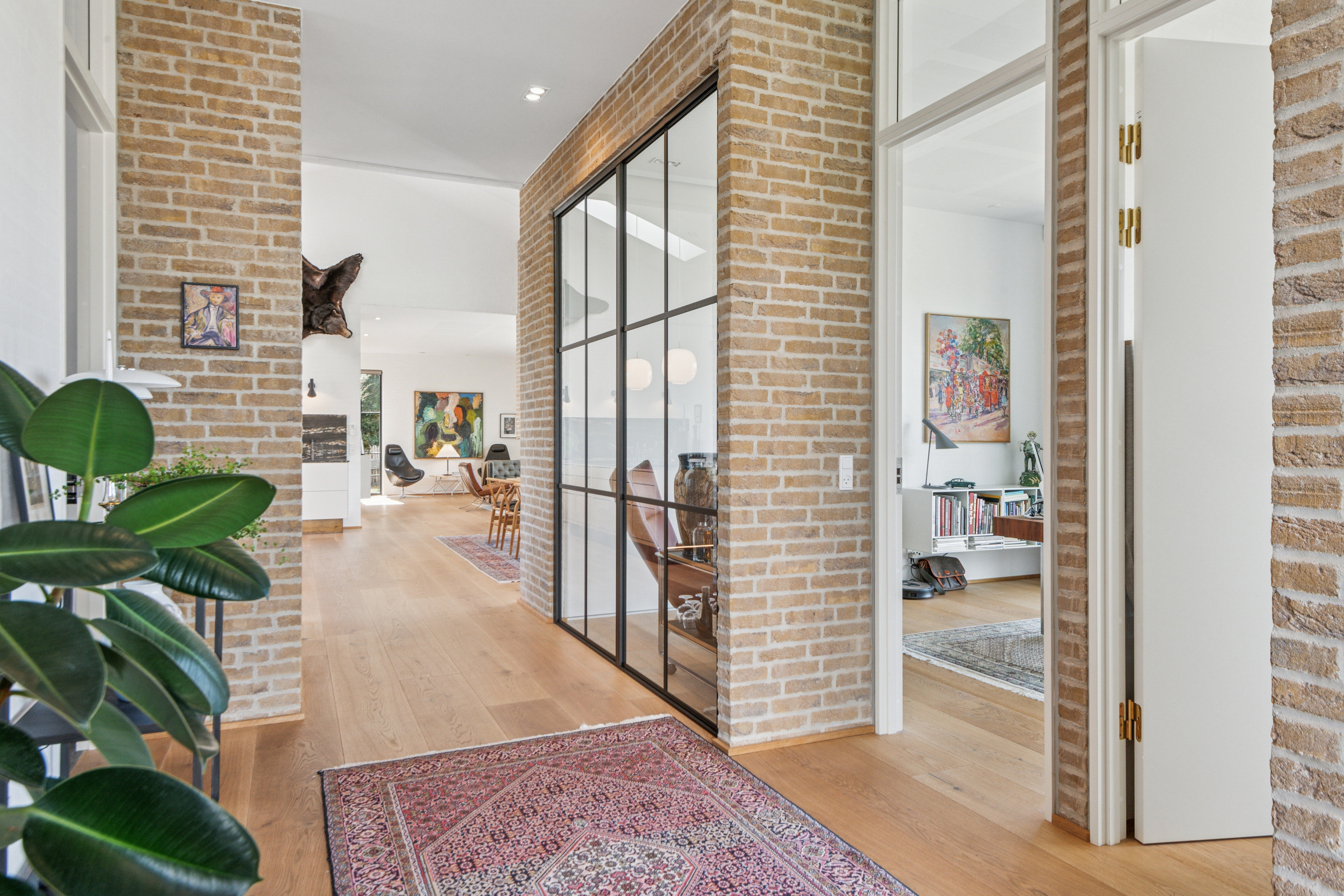 Fremhævet gang billede i fuldskærmstilstand. Billede af Carlo Wognsens Vej 12, 9000 Aalborg