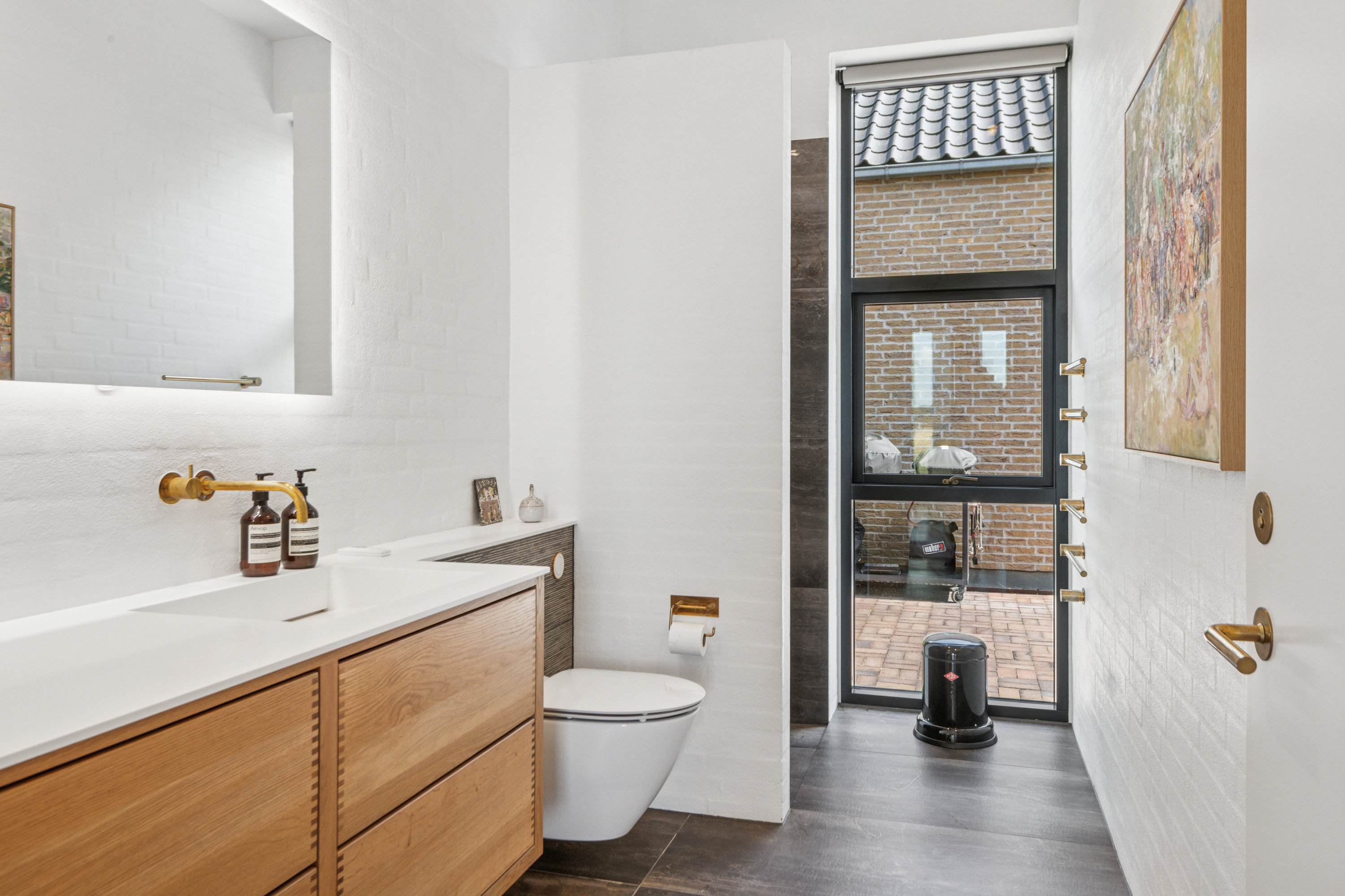 Fremhævet badeværelse billede i fuldskærmstilstand. Billede af Carlo Wognsens Vej 12, 9000 Aalborg