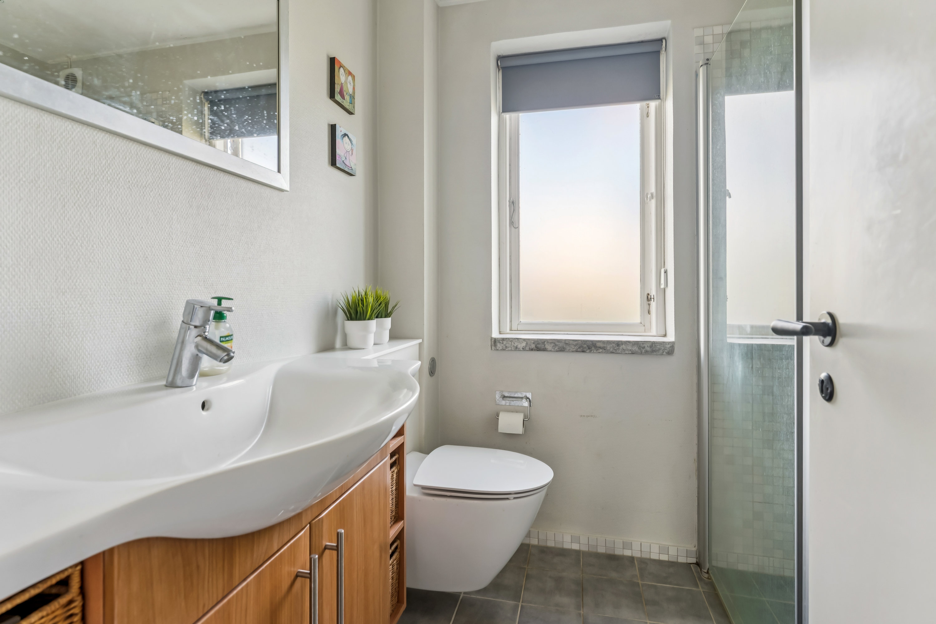 Fremhævet badeværelse billede i fuldskærmstilstand. Billede af Bøsbrovej 76, 8940 Randers SV