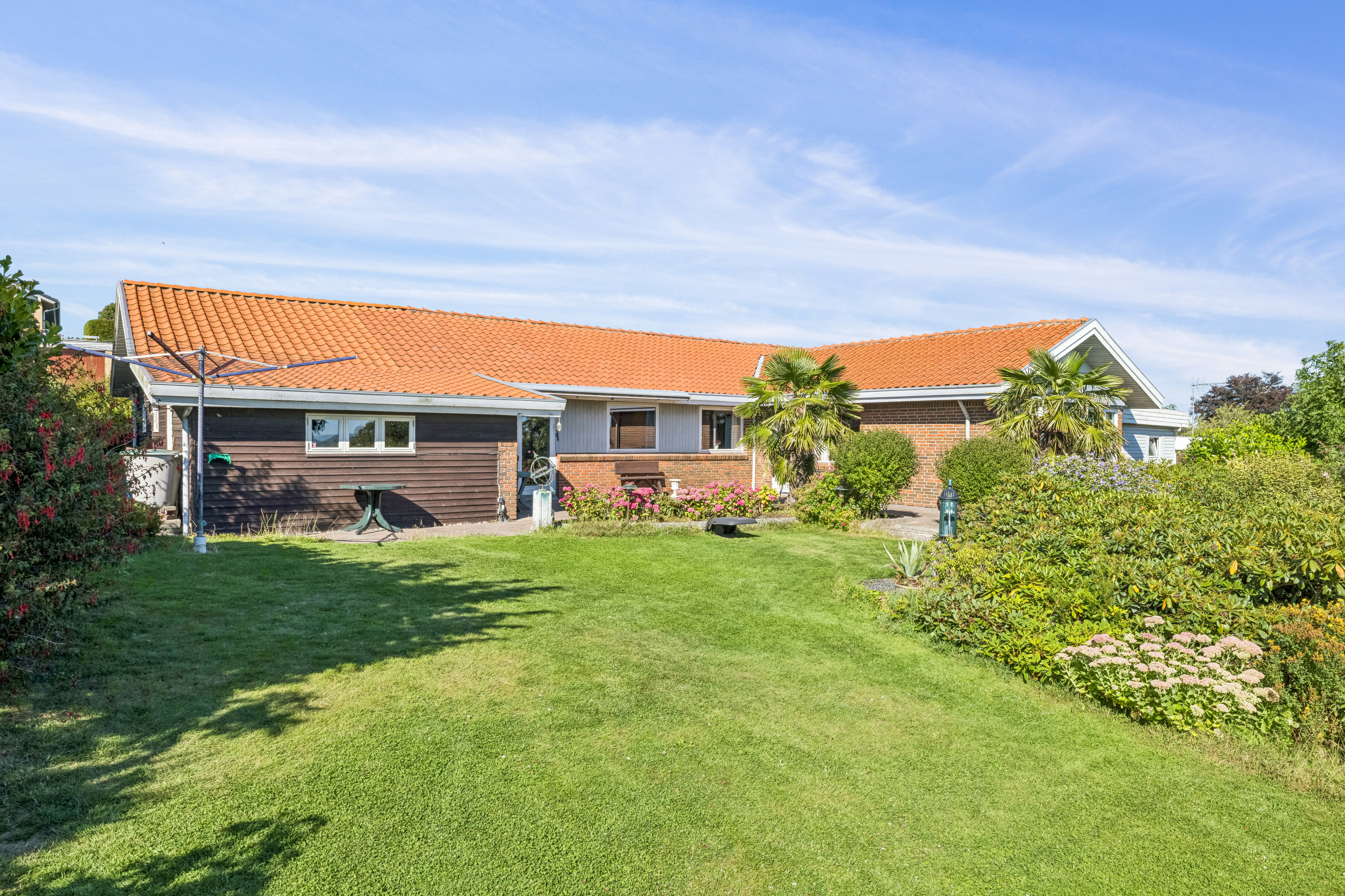 Fremhævet ejendom 1 billede i fuldskærmstilstand. Billede af Rosenhøjvej 7, Ugelbølle, 8410 Rønde