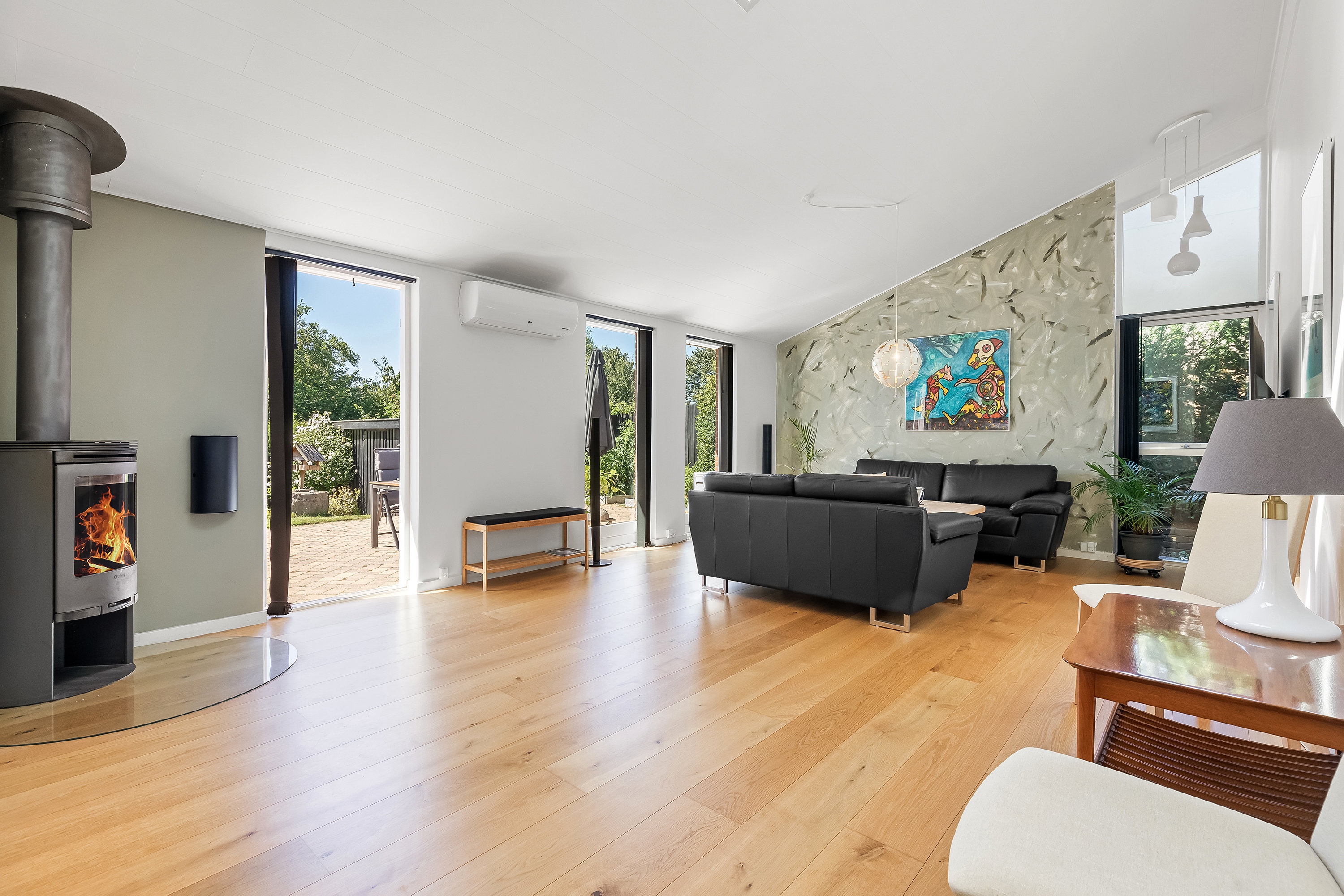 Fremhævet stue billede i fuldskærmstilstand. Billede af Kalvehavevej 54B, 3250 Gilleleje