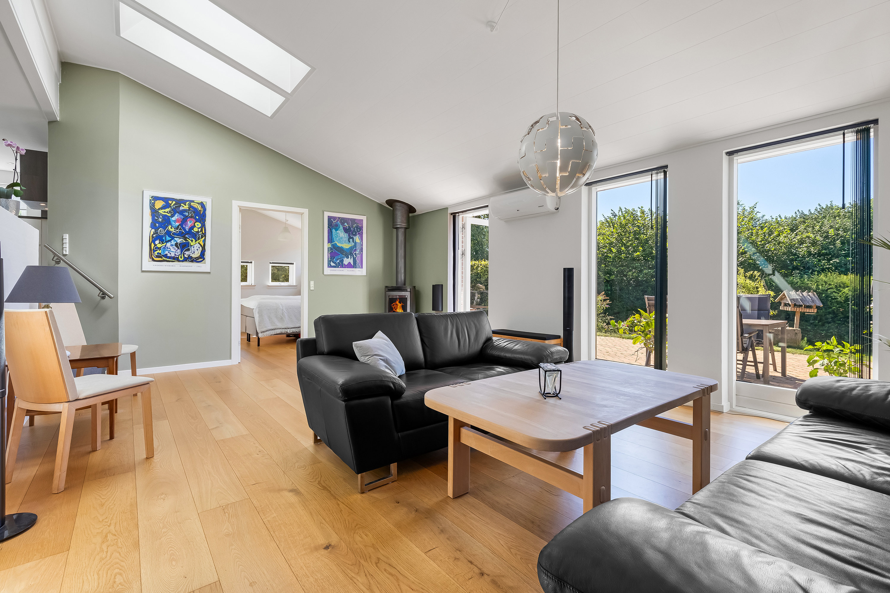 Fremhævet stue billede i fuldskærmstilstand. Billede af Kalvehavevej 54B, 3250 Gilleleje