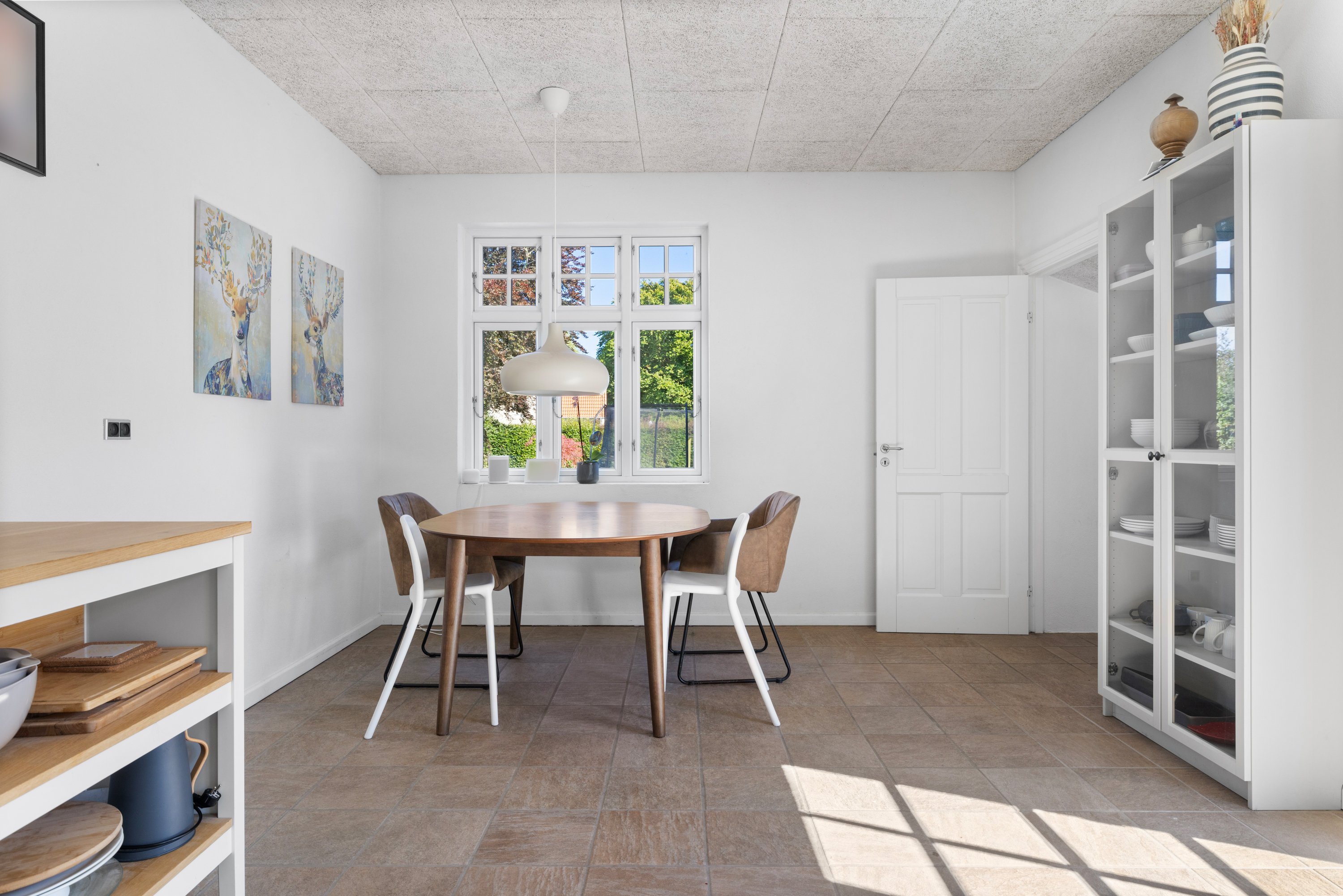 Fremhævet stue billede i fuldskærmstilstand. Billede af Lydingevej 6, Lydinge, 5750 Ringe