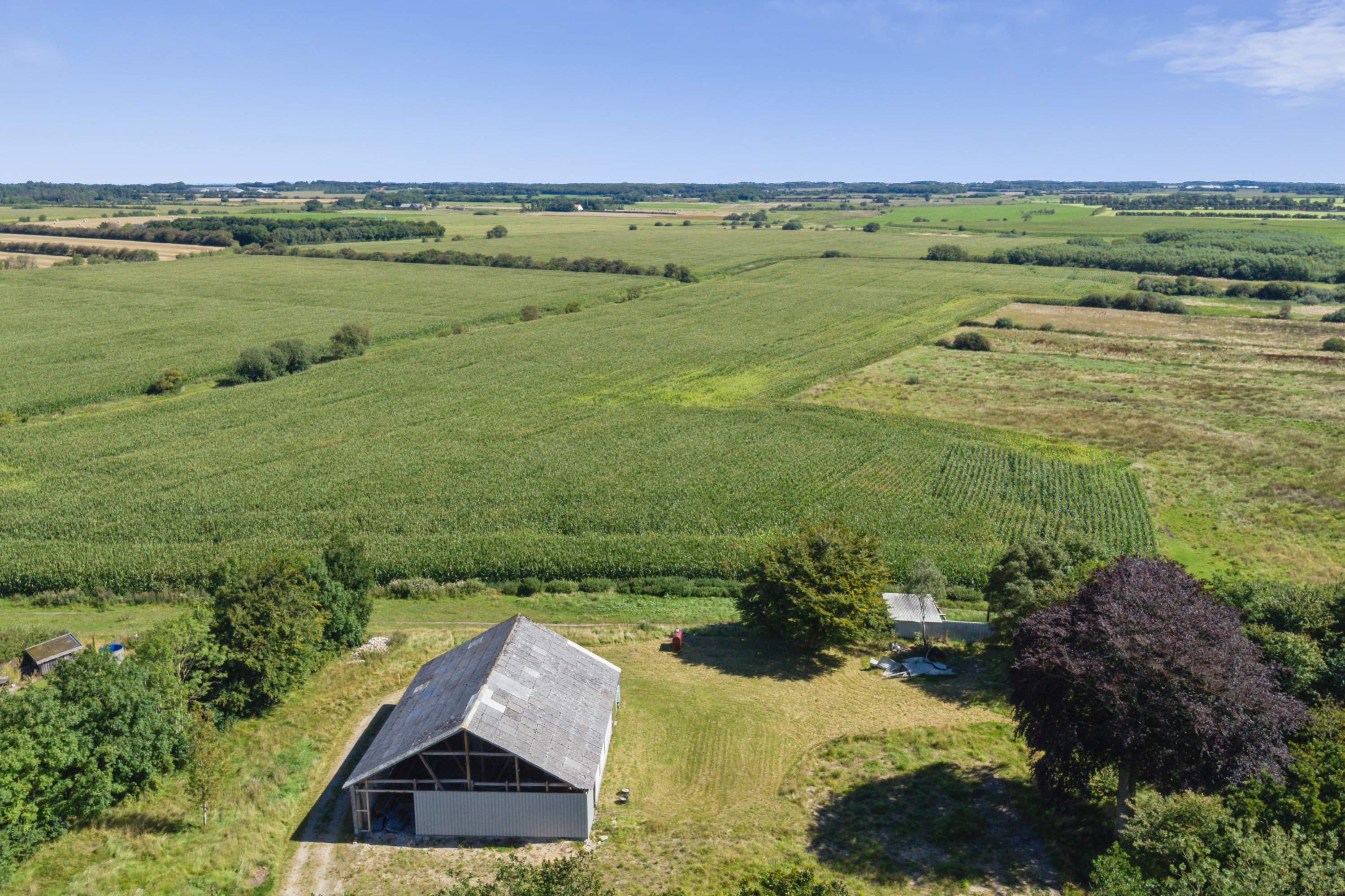 Fremhævet luftfoto billede i fuldskærmstilstand. Billede af Roagervej 311, Kirkeby, 6760 Ribe