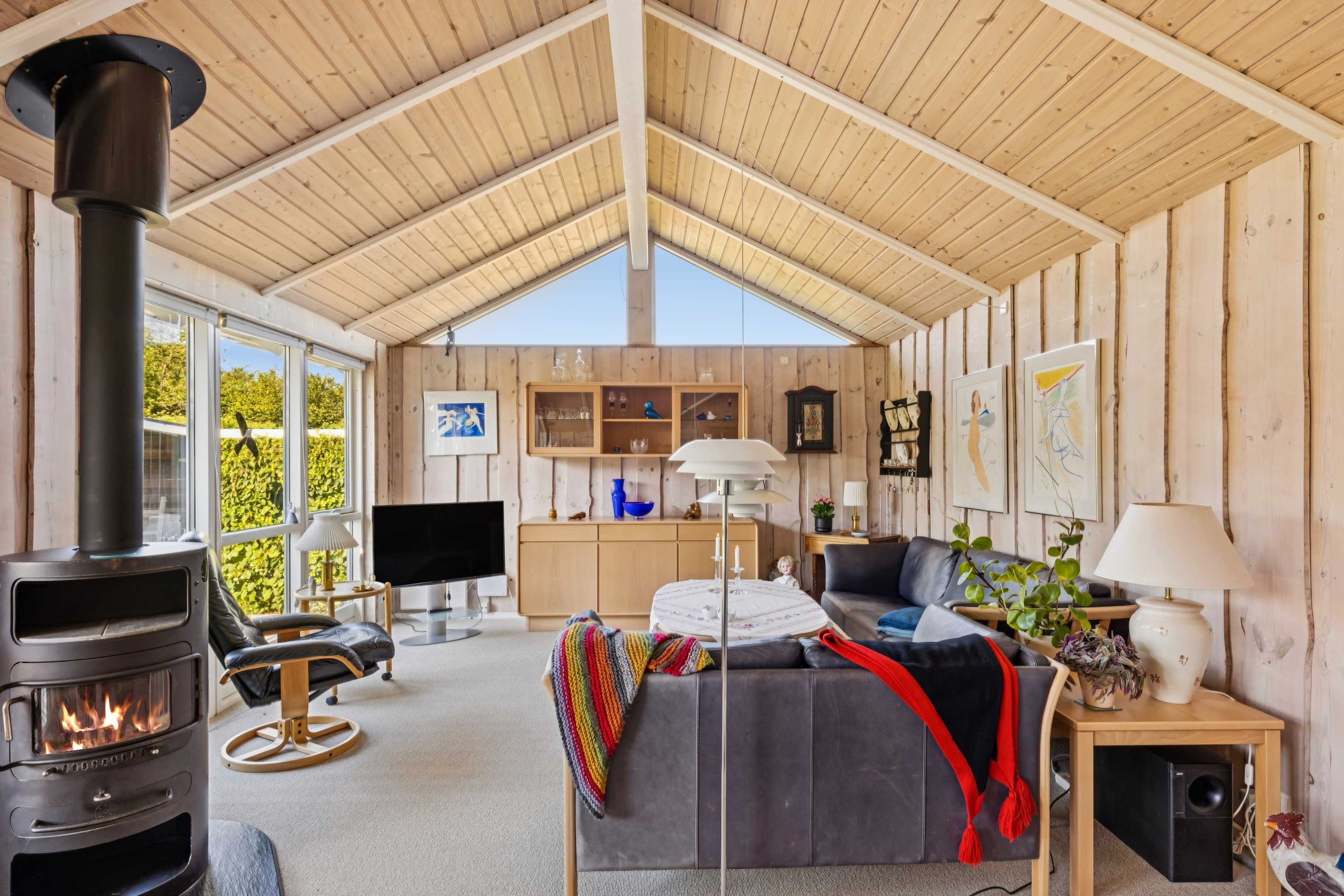 Fremhævet stue billede i fuldskærmstilstand. Billede af Fridavej 54, Gjerrild, 8500 Grenaa