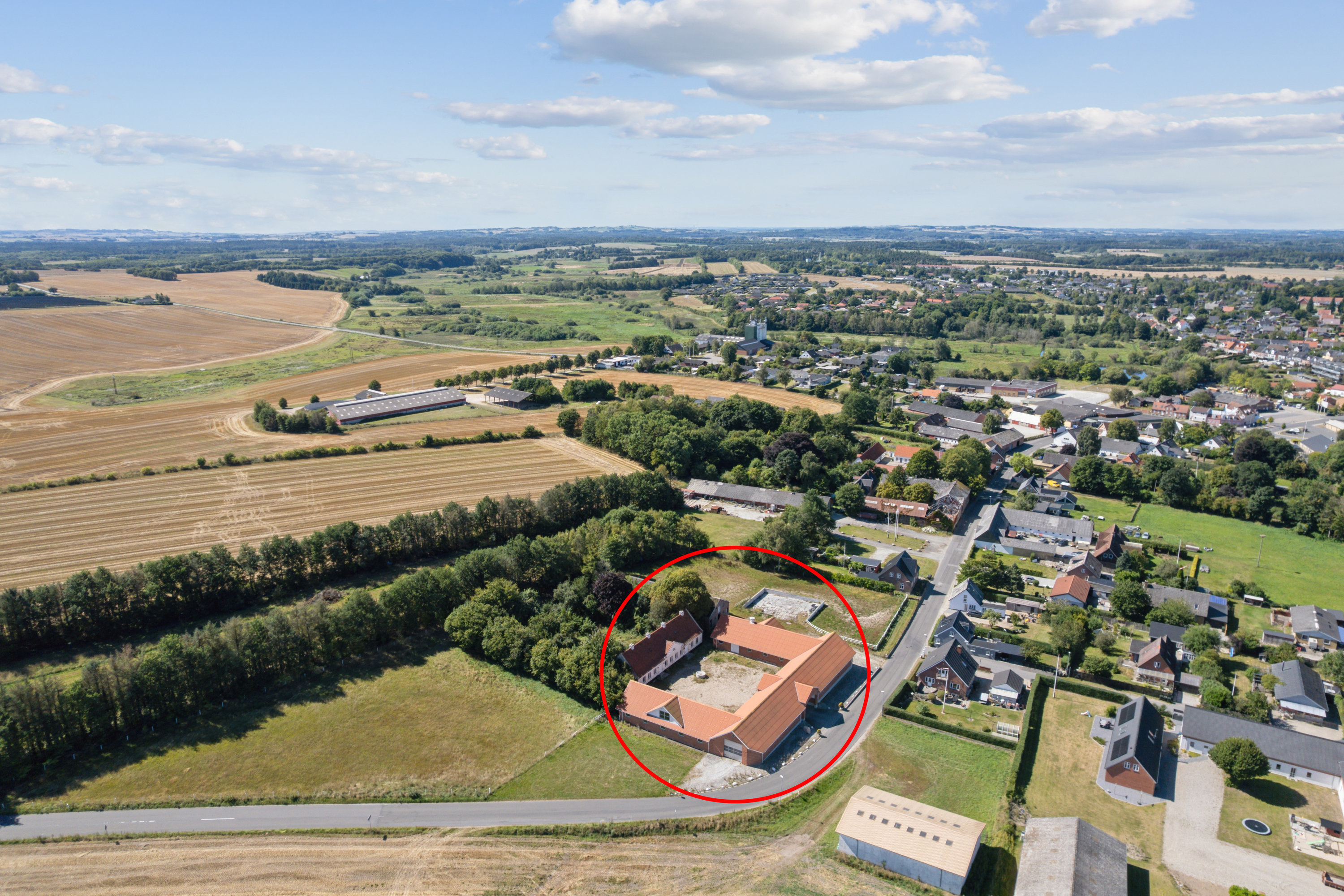 Fremhævet luftfoto billede i fuldskærmstilstand. Billede af Nødagervej 26, 8560 Kolind