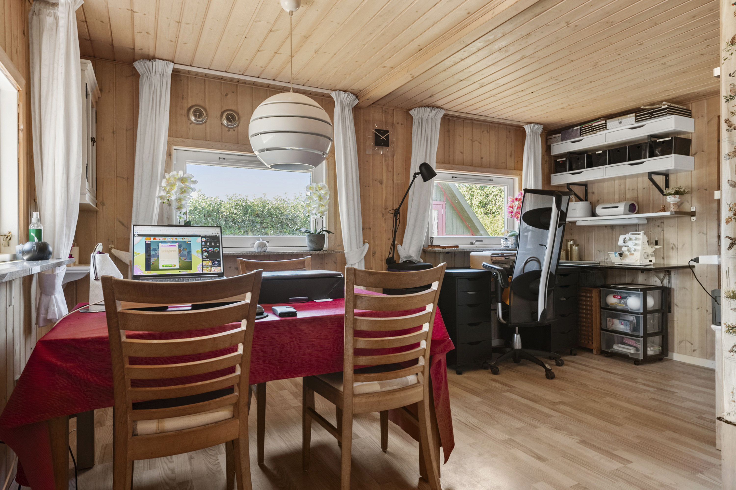 Miniaturebillede 2: spisestue. Billede af Pouli Nielsensvej 57, Kysing Næs, 8300 Odder