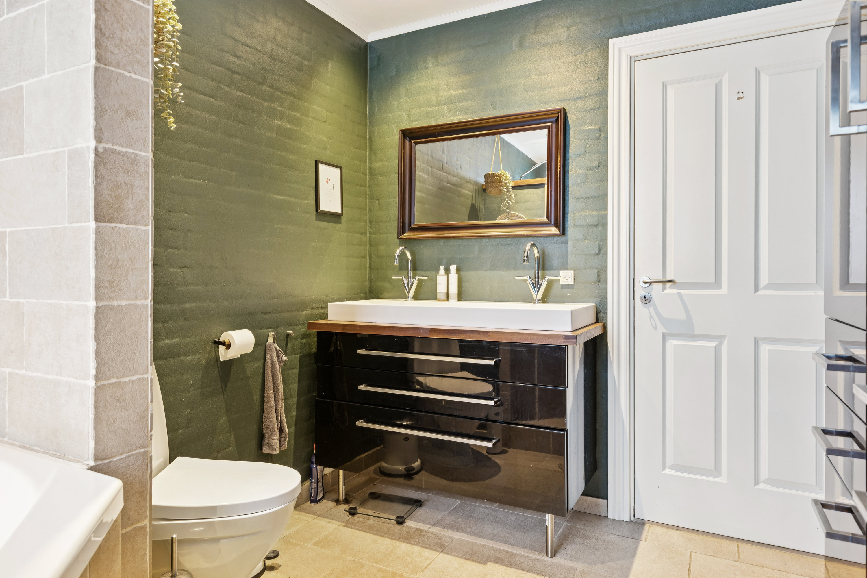 Fremhævet badeværelse billede i fuldskærmstilstand. Billede af Havnsøgårdsvej 47, Havnsø, 4591 Føllenslev