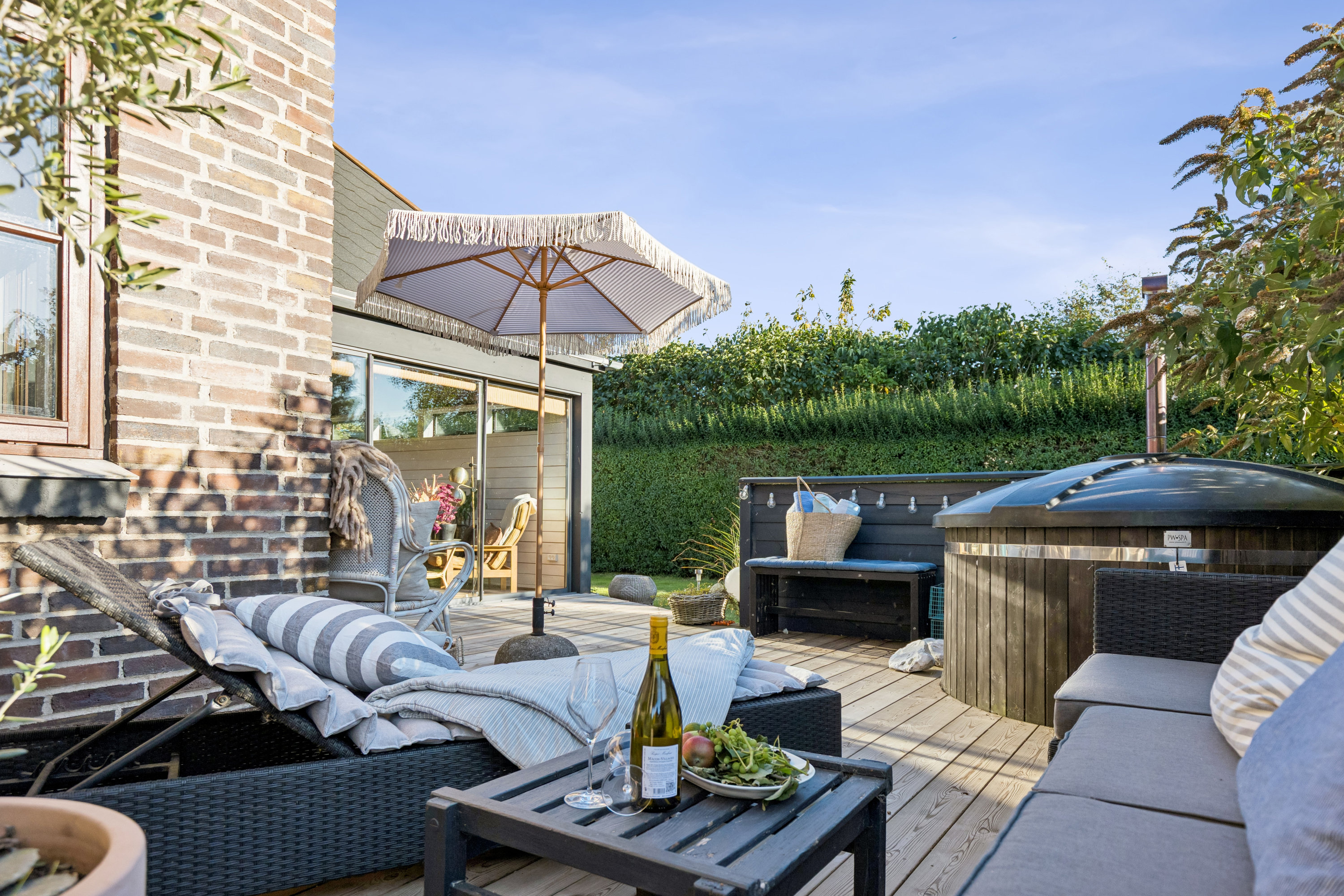 Fremhævet terrasse billede i fuldskærmstilstand. Billede af Havnsøgårdsvej 47, Havnsø, 4591 Føllenslev