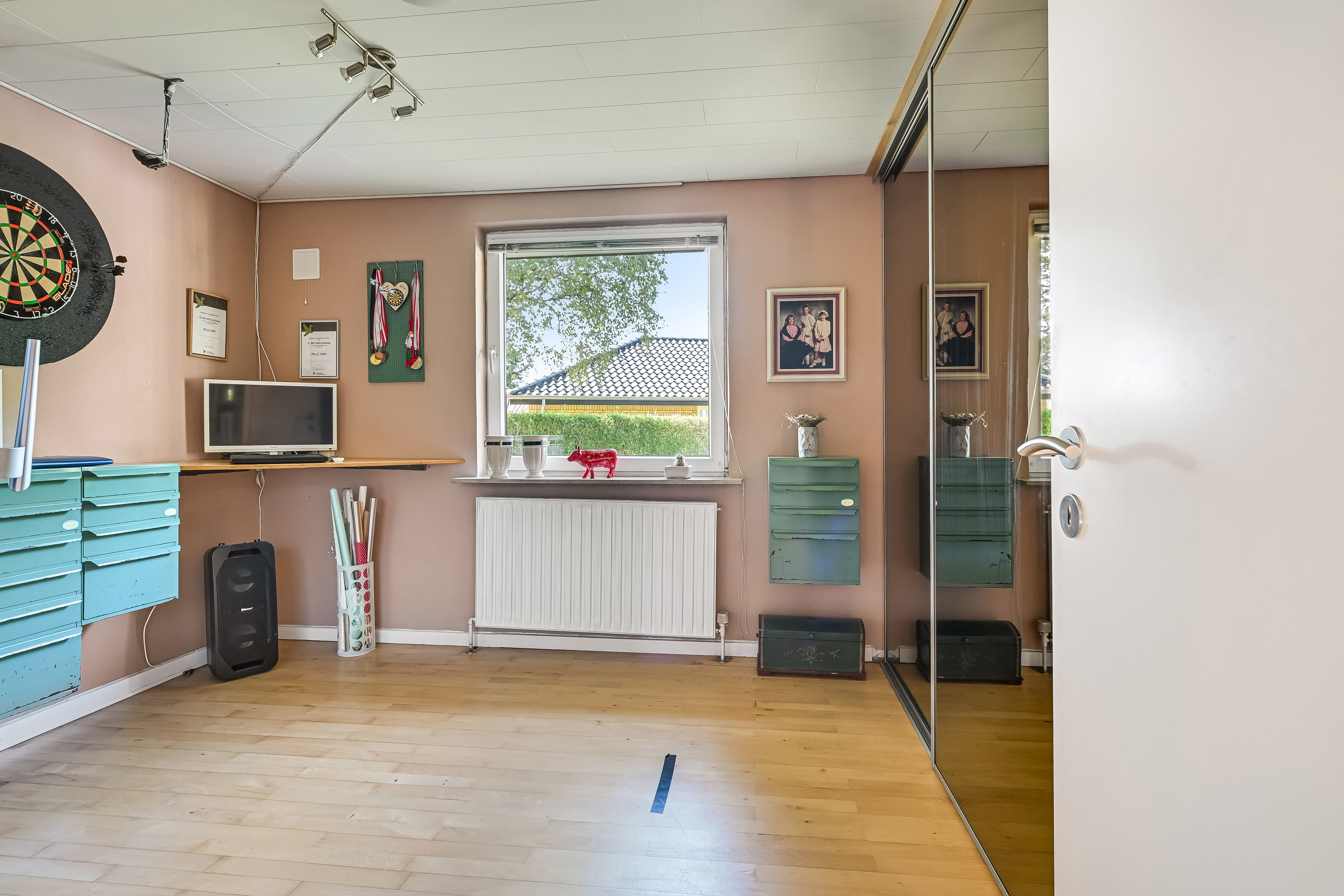 Fremhævet værelse billede i fuldskærmstilstand. Billede af Åskrænten 36, 6710 Esbjerg V