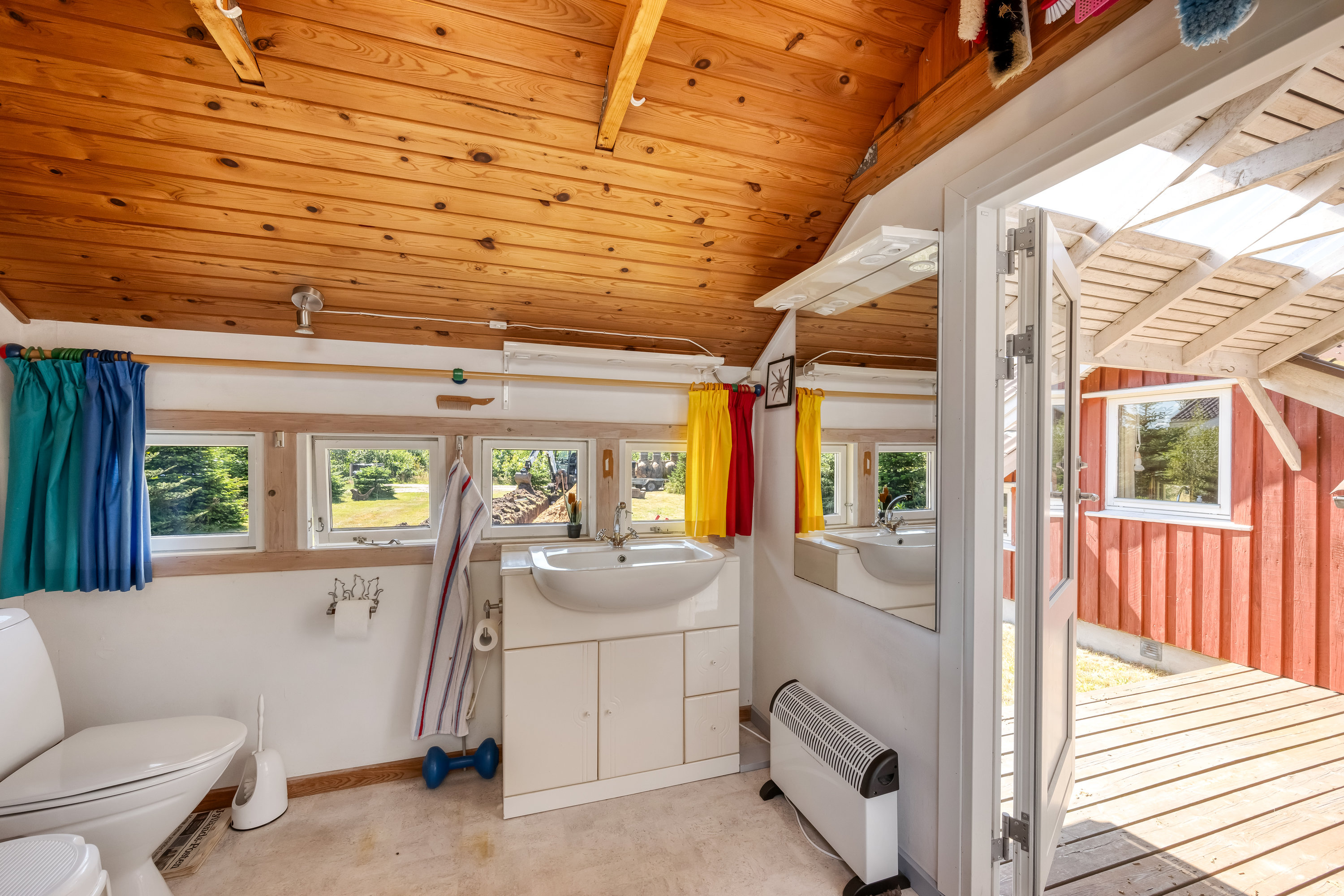 Fremhævet badeværelse billede i fuldskærmstilstand. Billede af Gyvelvej 43, Stauning, 6900 Skjern