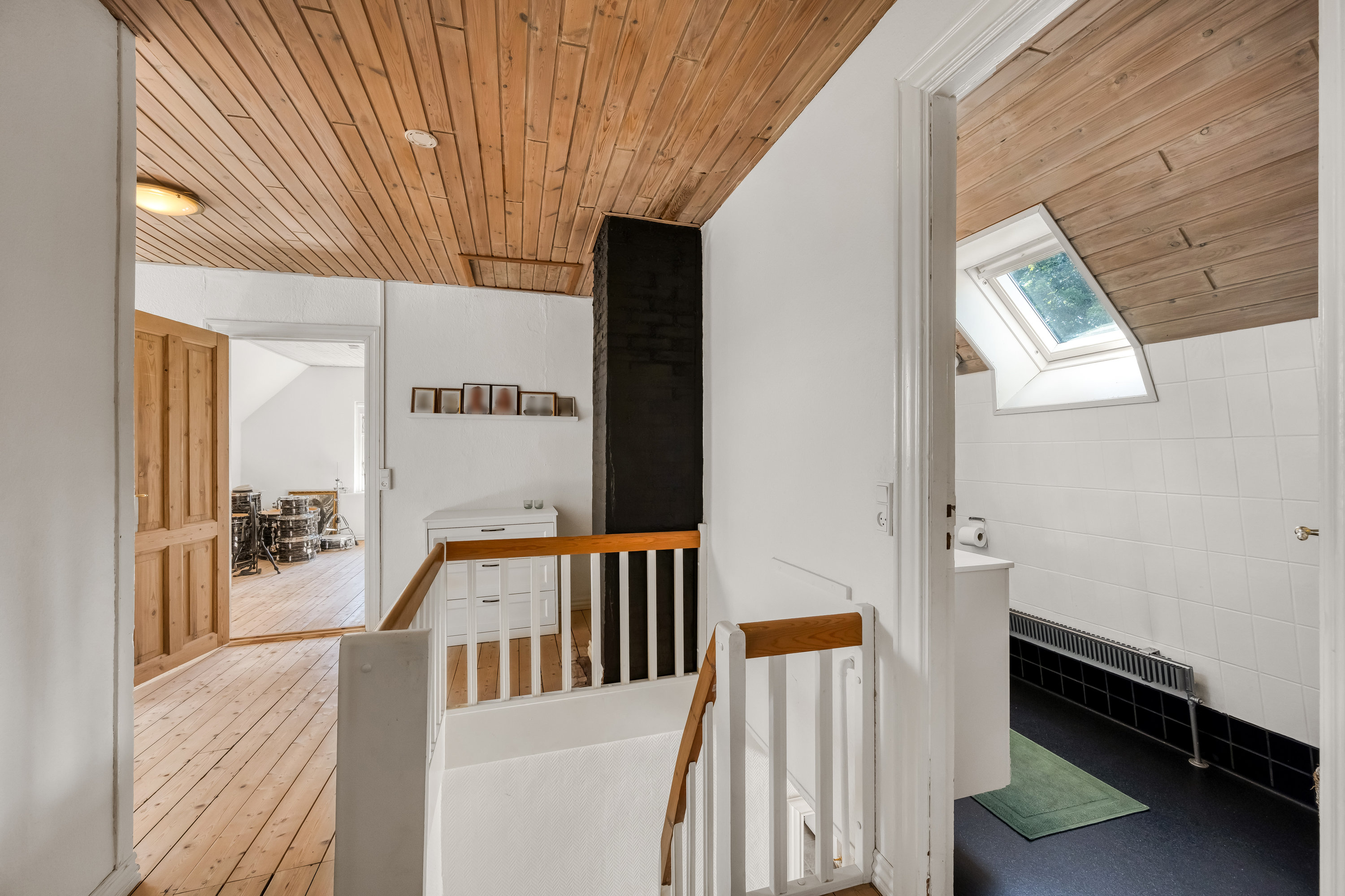 Fremhævet gang billede i fuldskærmstilstand. Billede af Poppelalle 14, 6900 Skjern