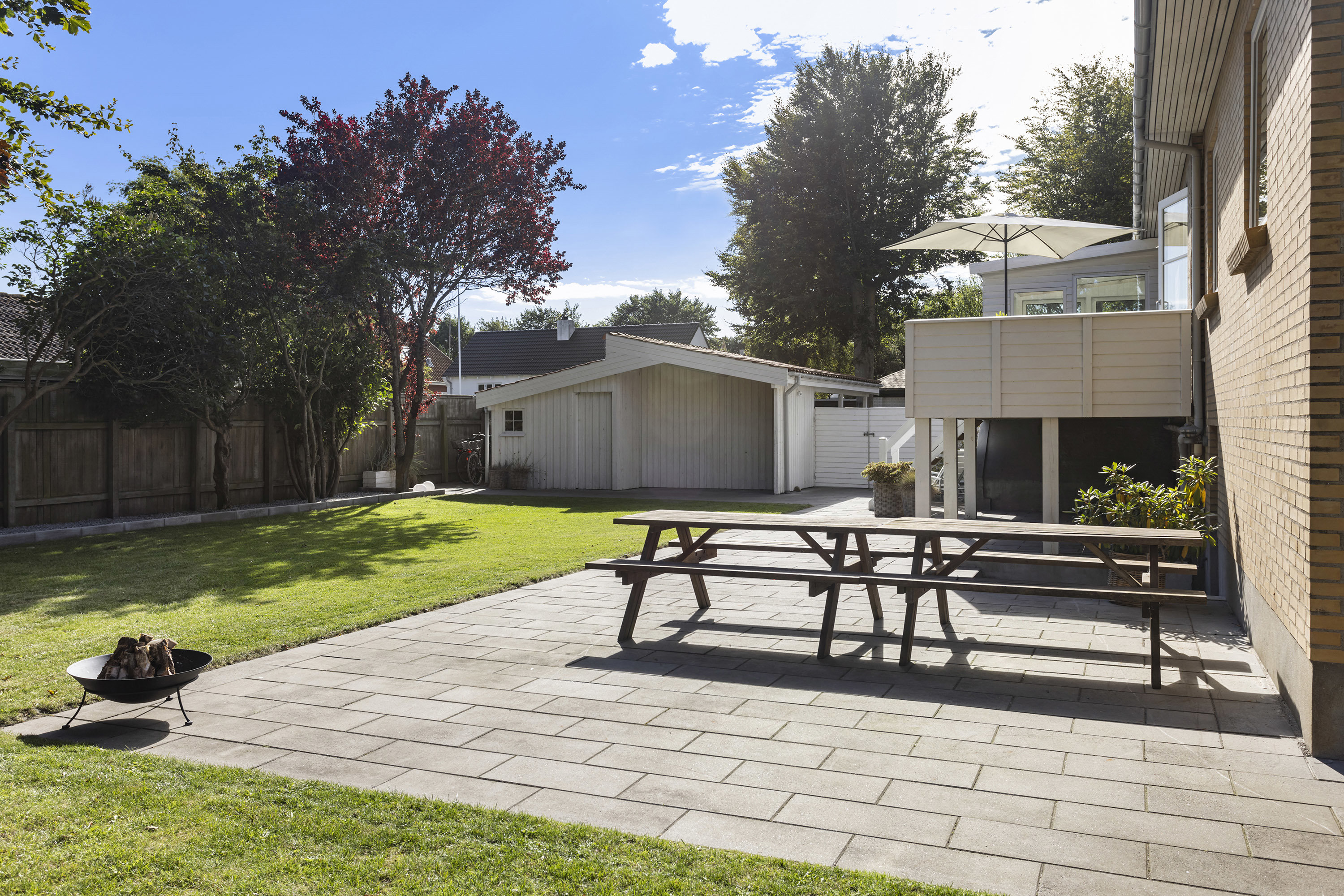 Fremhævet terrasse billede i fuldskærmstilstand. Billede af Overlæge Ottosens Vej 8, 9900 Frederikshavn