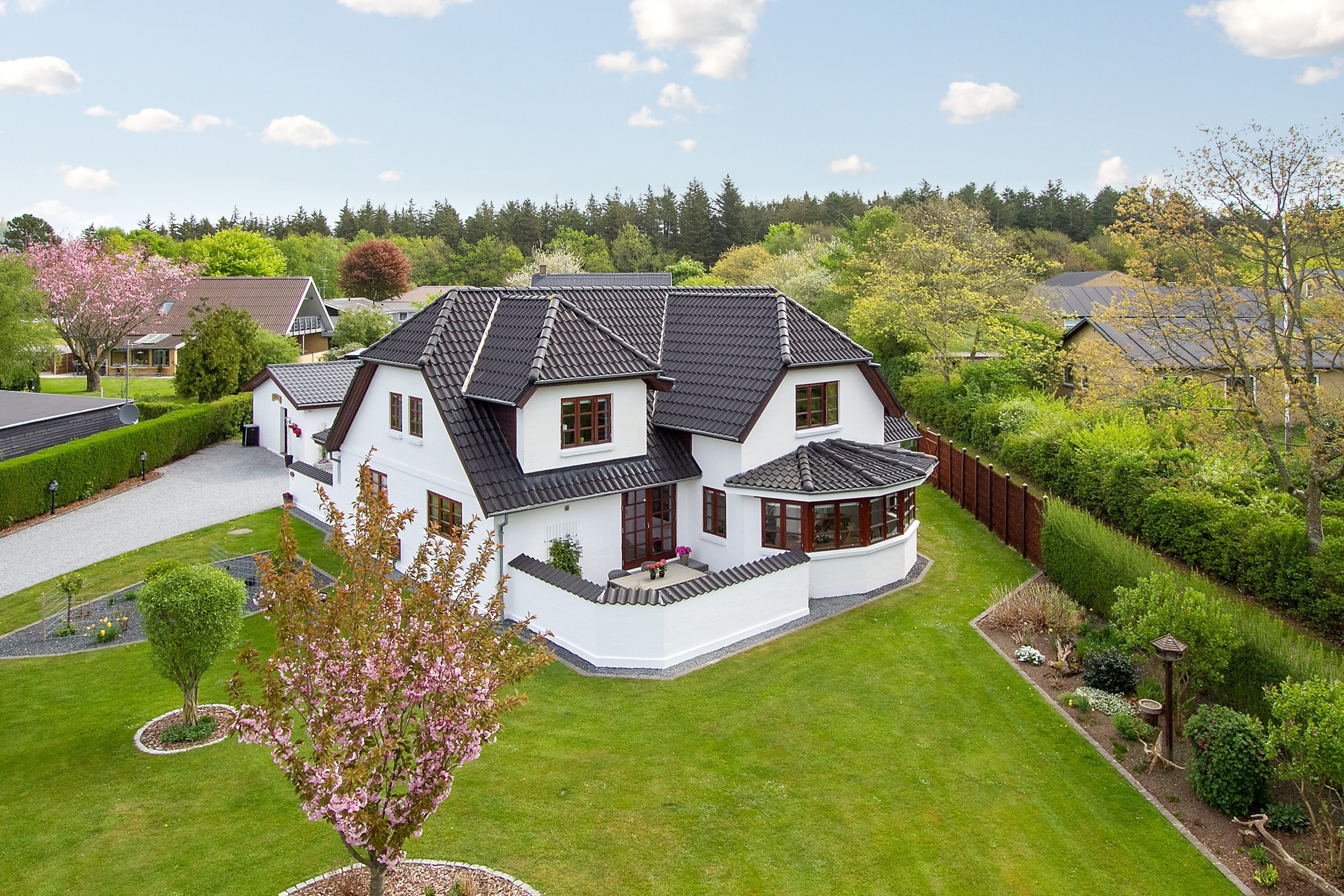 Fremhævet ejendommen billede i fuldskærmstilstand. Billede af Bøgstedvej 272, Astrup, 9800 Hjørring