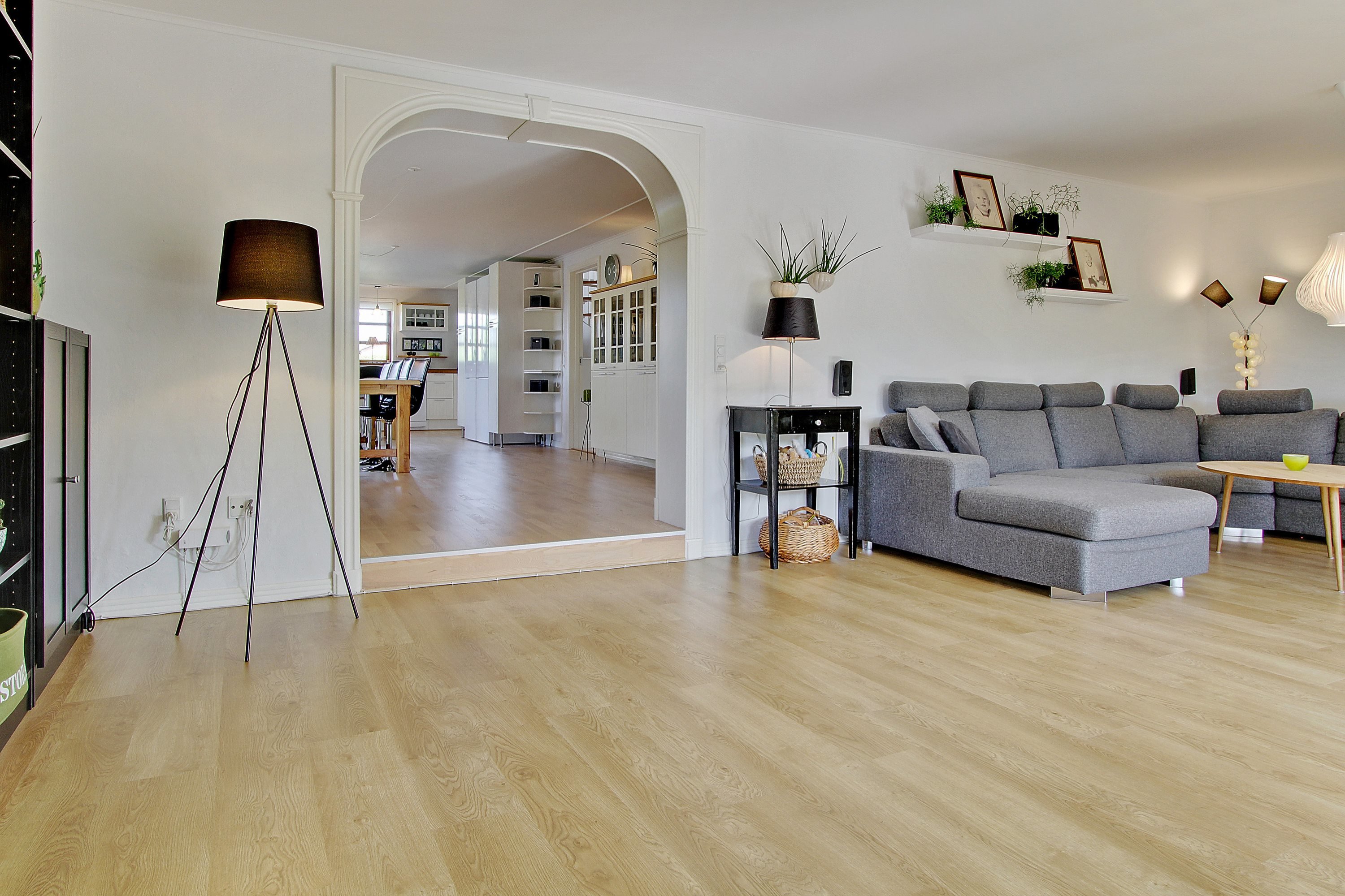 Fremhævet stue billede i fuldskærmstilstand. Billede af Bøgstedvej 272, Astrup, 9800 Hjørring