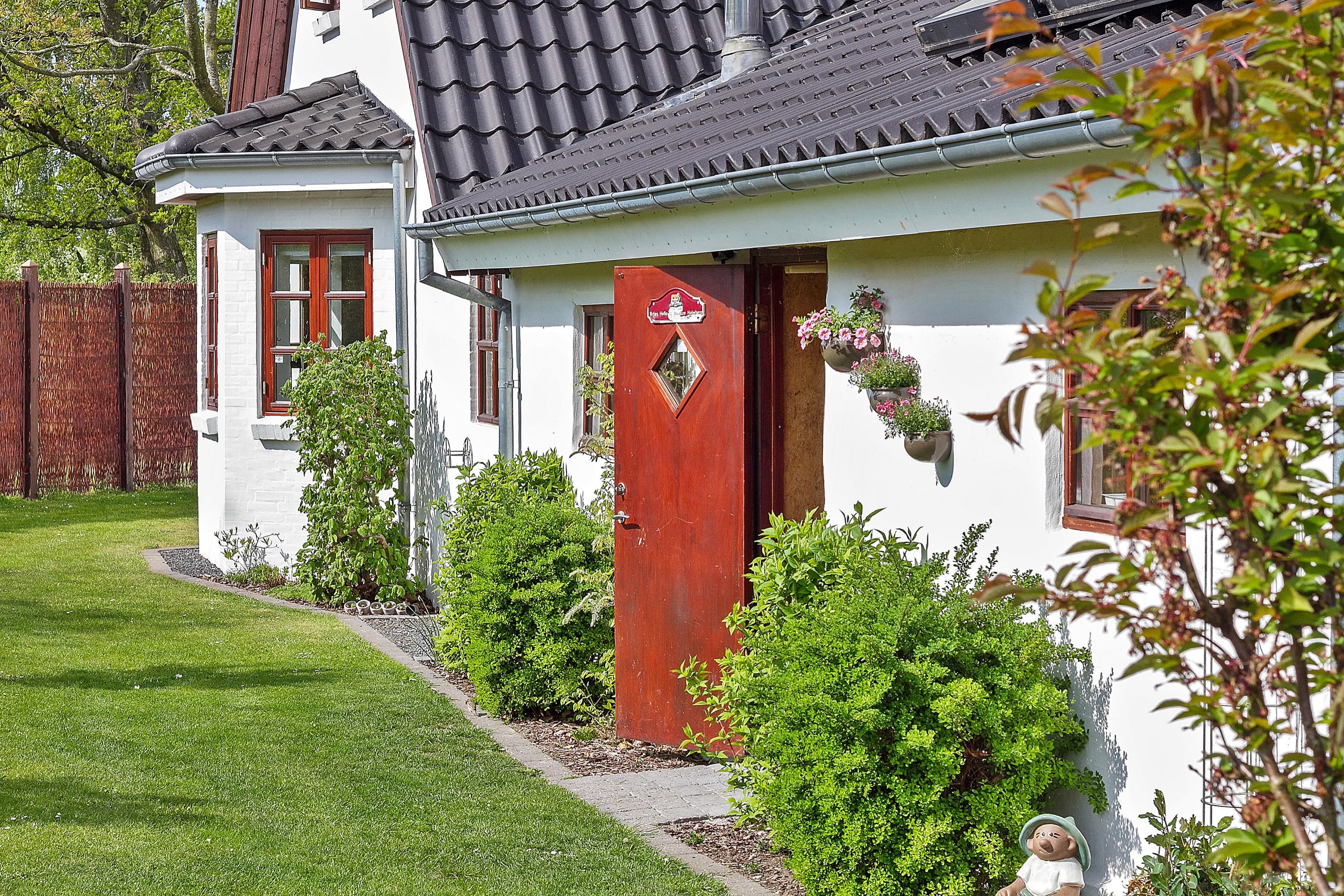 Fremhævet have billede i fuldskærmstilstand. Billede af Bøgstedvej 272, Astrup, 9800 Hjørring