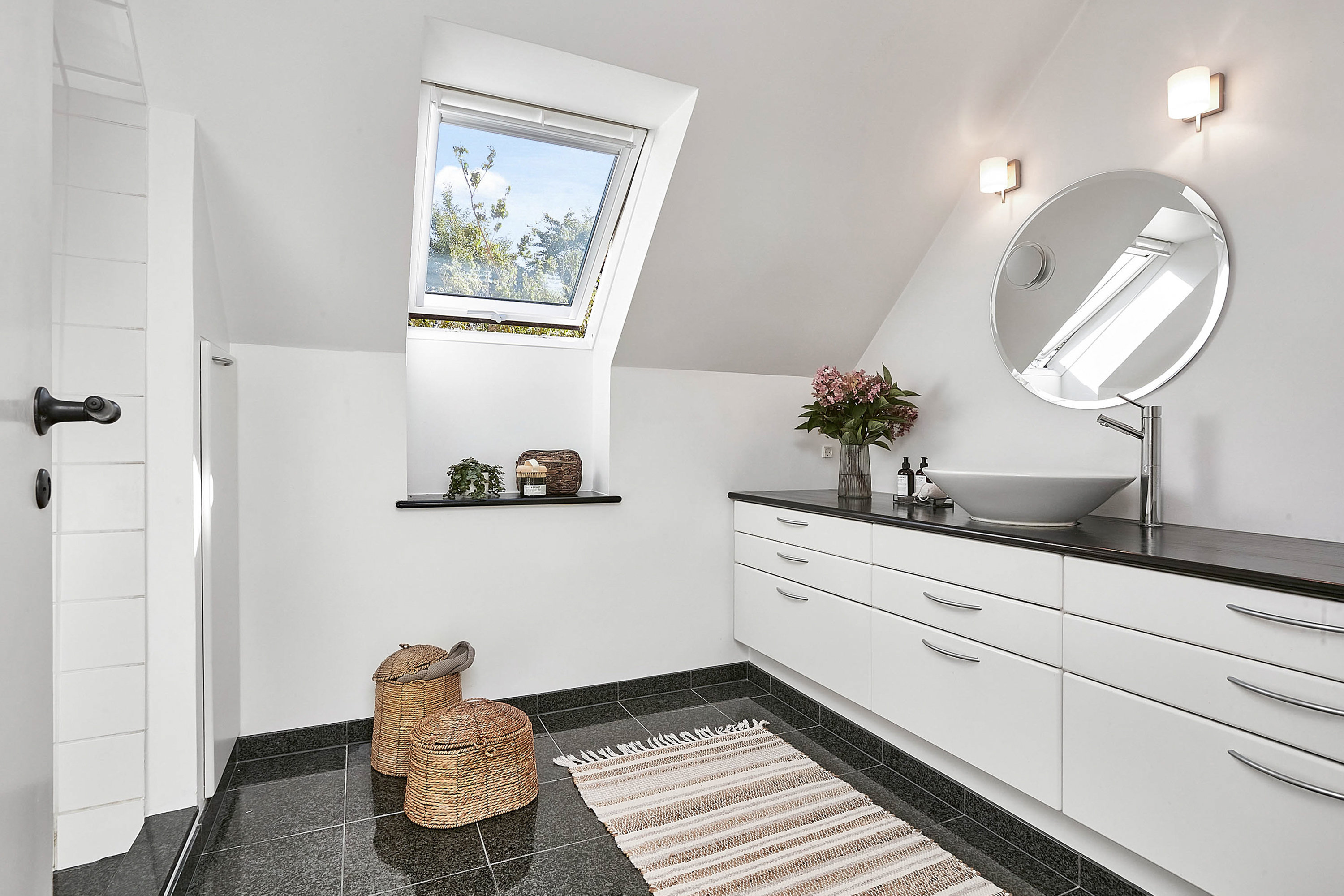 Fremhævet  billede i fuldskærmstilstand. Billede af Fjordbakken 2, 8700 Horsens