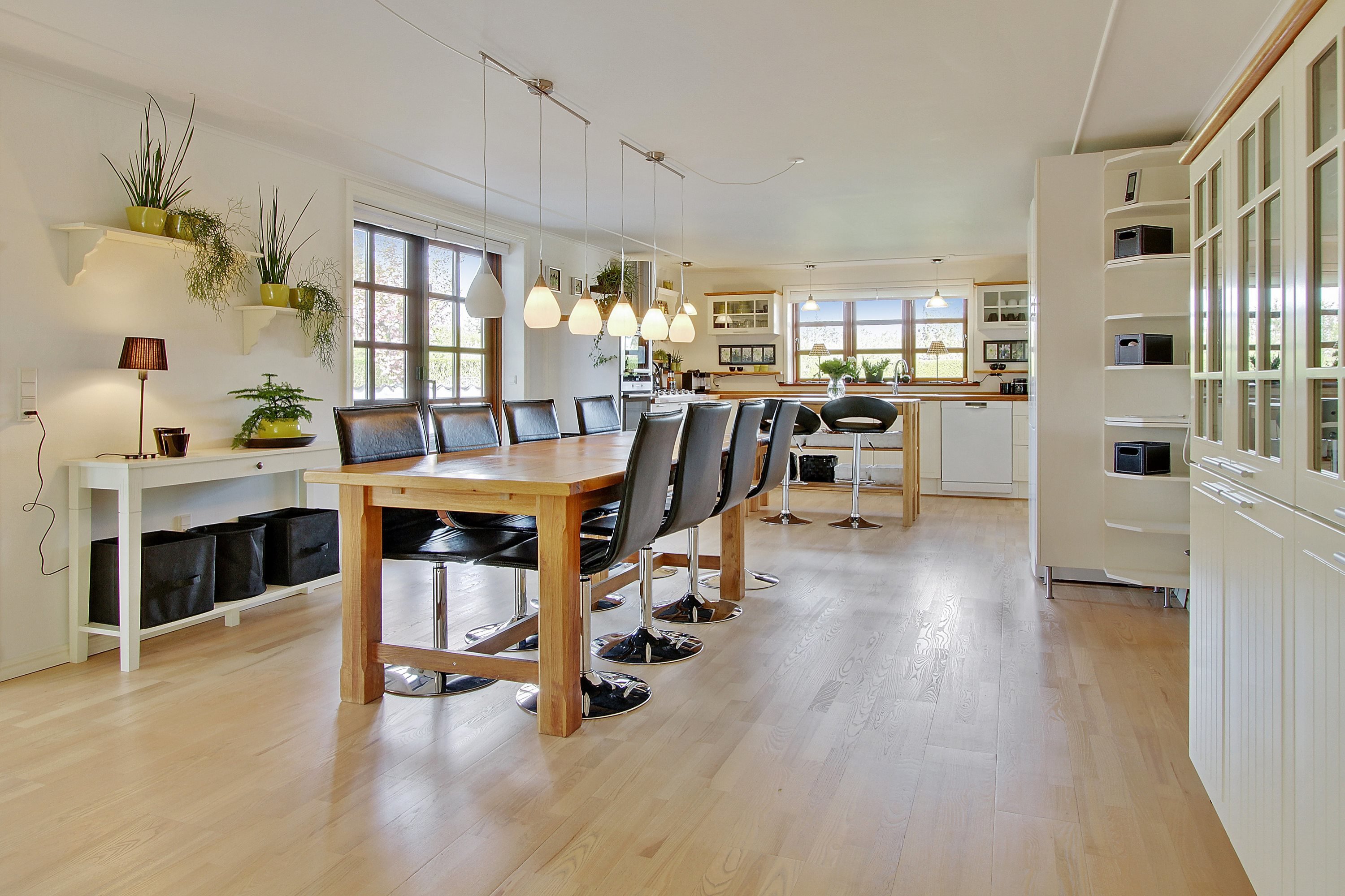 Miniaturebillede 2: køkken/alrum. Billede af Bøgstedvej 272, Astrup, 9800 Hjørring