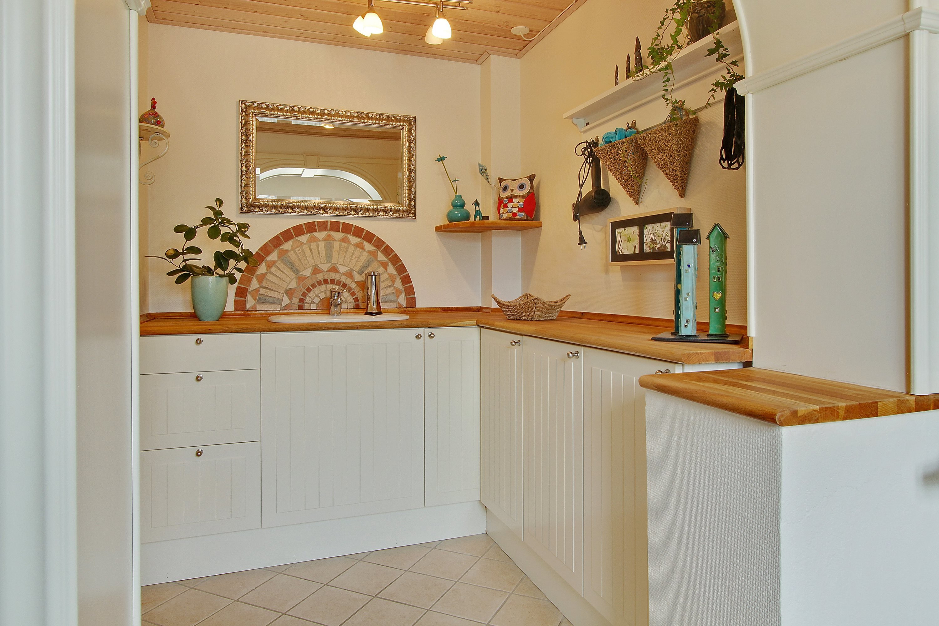 Fremhævet badeværelse billede i fuldskærmstilstand. Billede af Bøgstedvej 272, Astrup, 9800 Hjørring