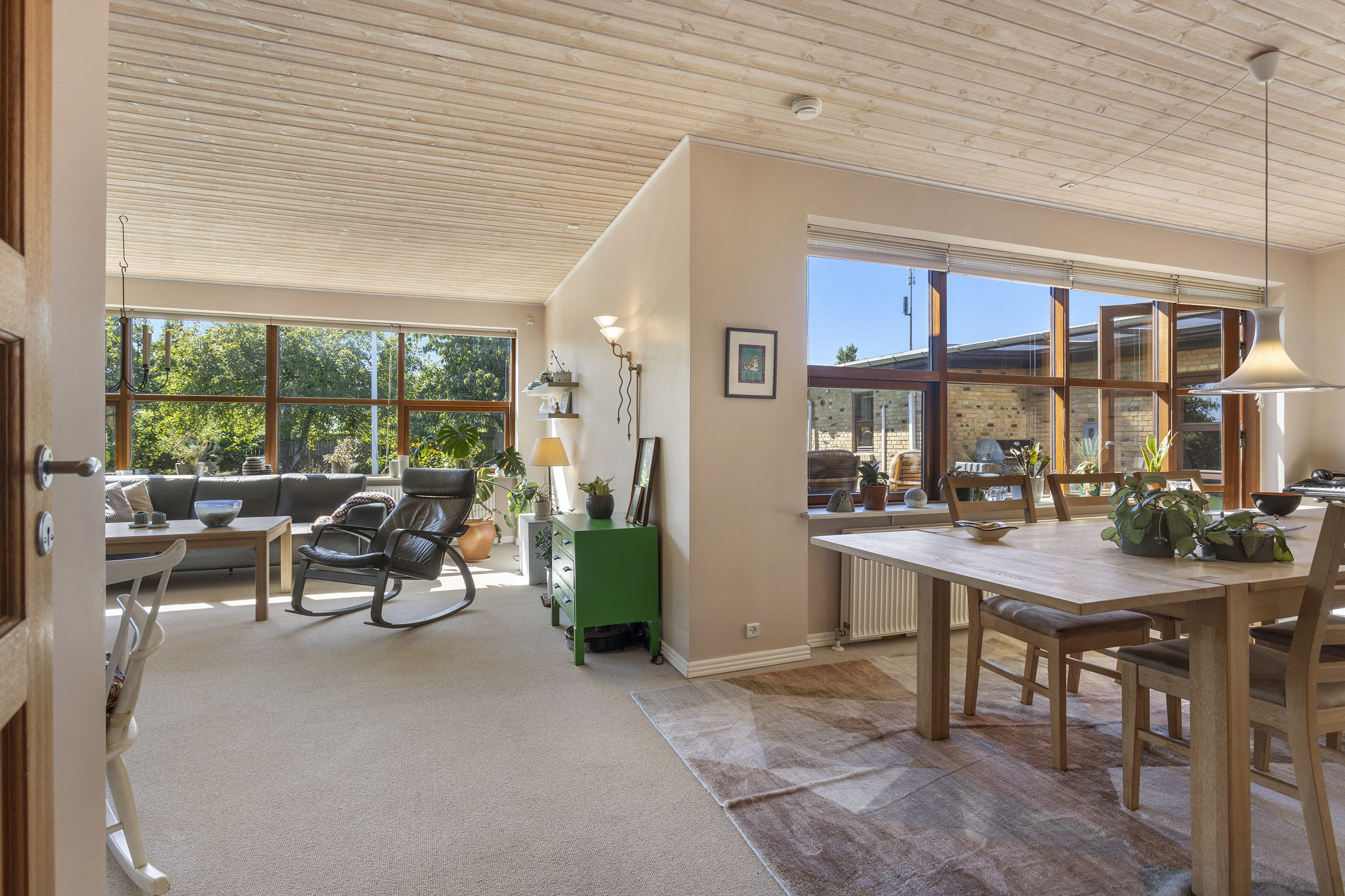 Fremhævet stue billede i fuldskærmstilstand. Billede af Otto Ruds Vej 11, 9900 Frederikshavn