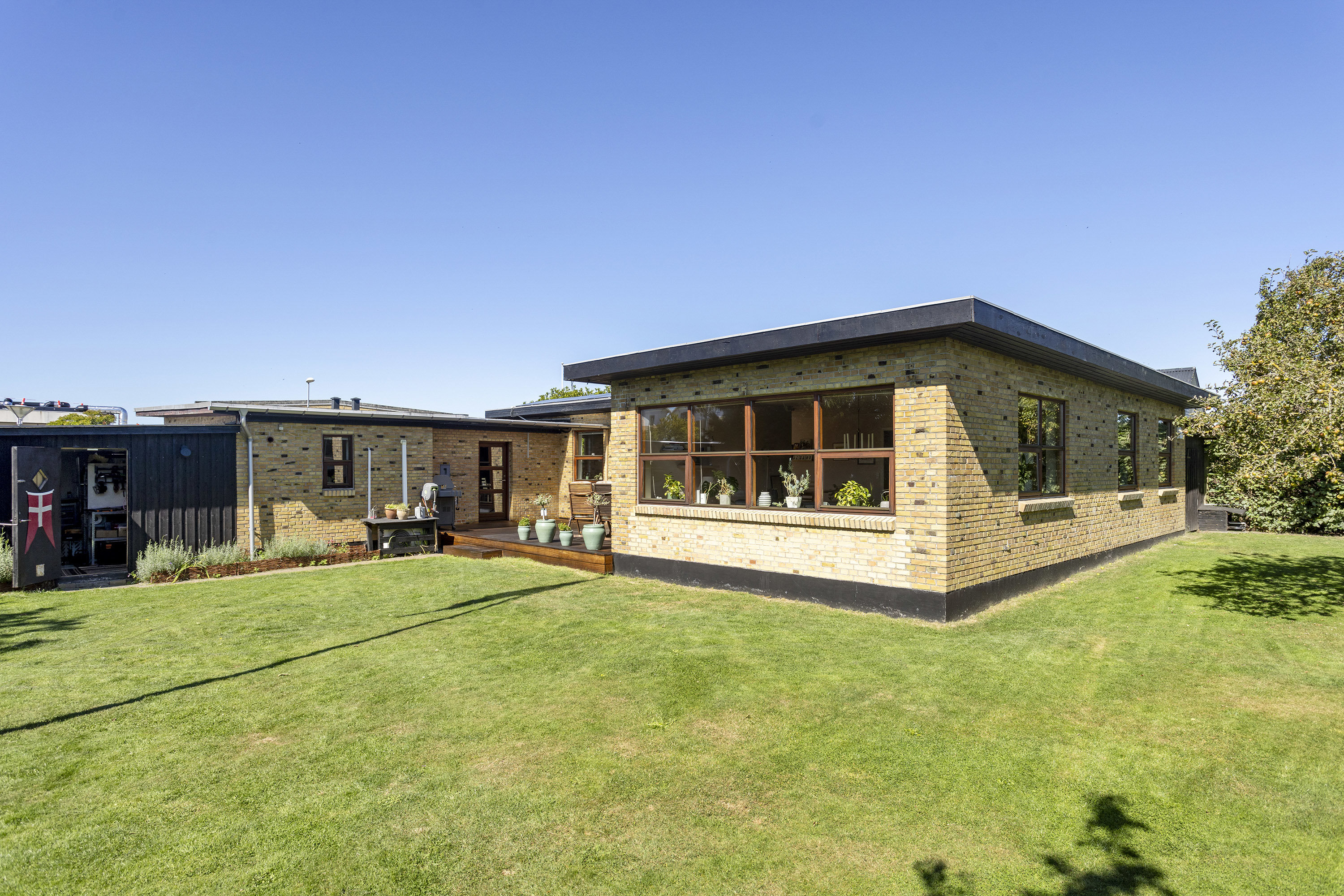 Fremhævet ejendommen billede i fuldskærmstilstand. Billede af Otto Ruds Vej 11, 9900 Frederikshavn