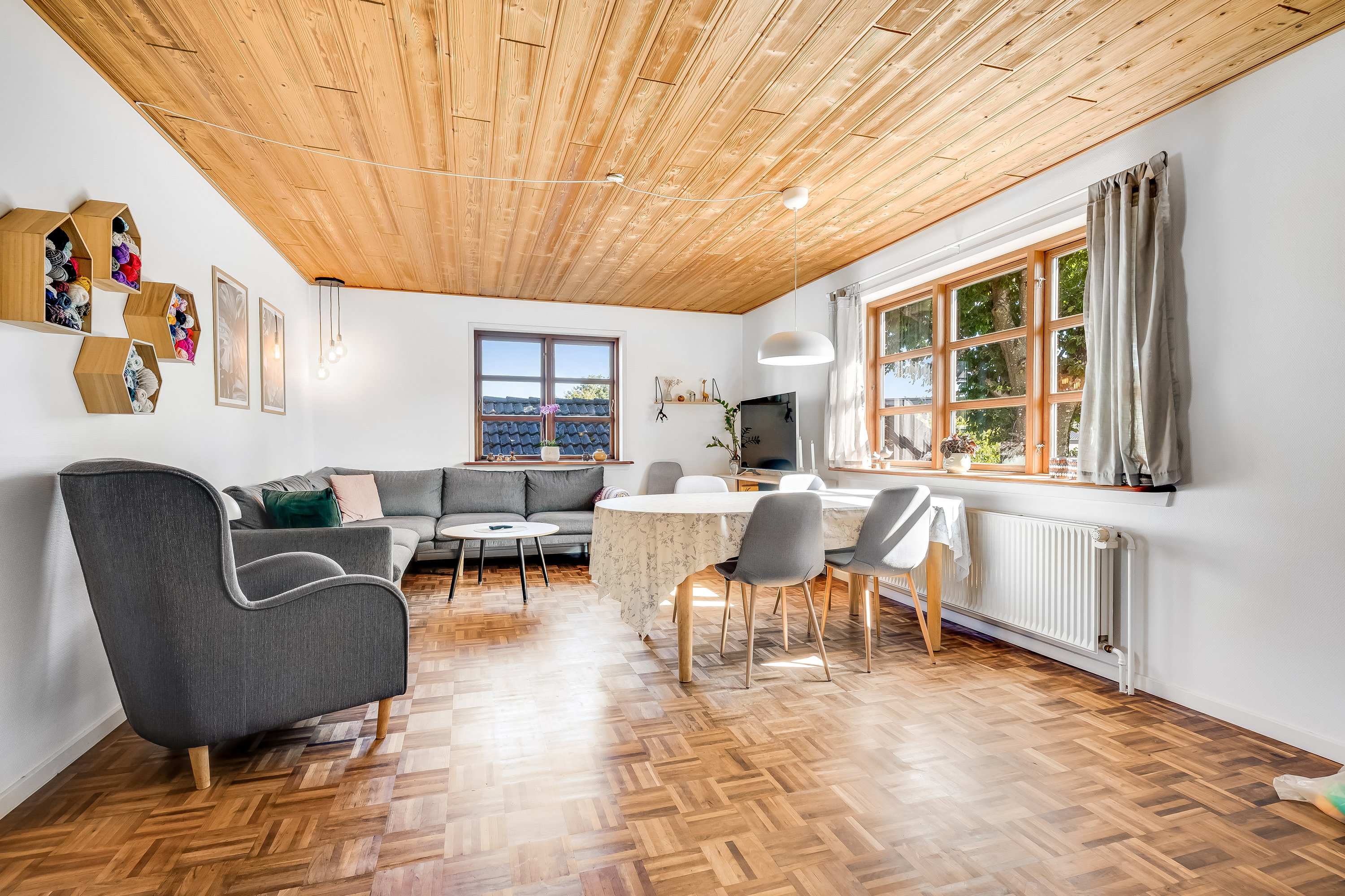 Fremhævet stue billede i fuldskærmstilstand. Billede af Sognstrupvej 5, Nr Felding, 7500 Holstebro