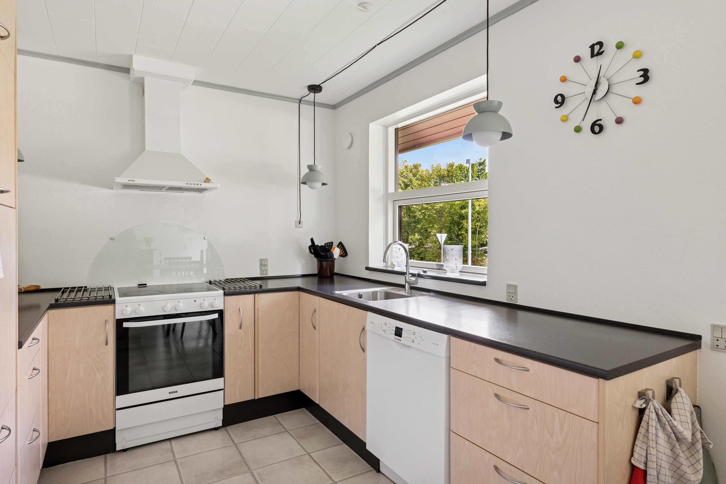 Fremhævet køkken billede i fuldskærmstilstand. Billede af Norupvej 9, Vammen, 8830 Tjele