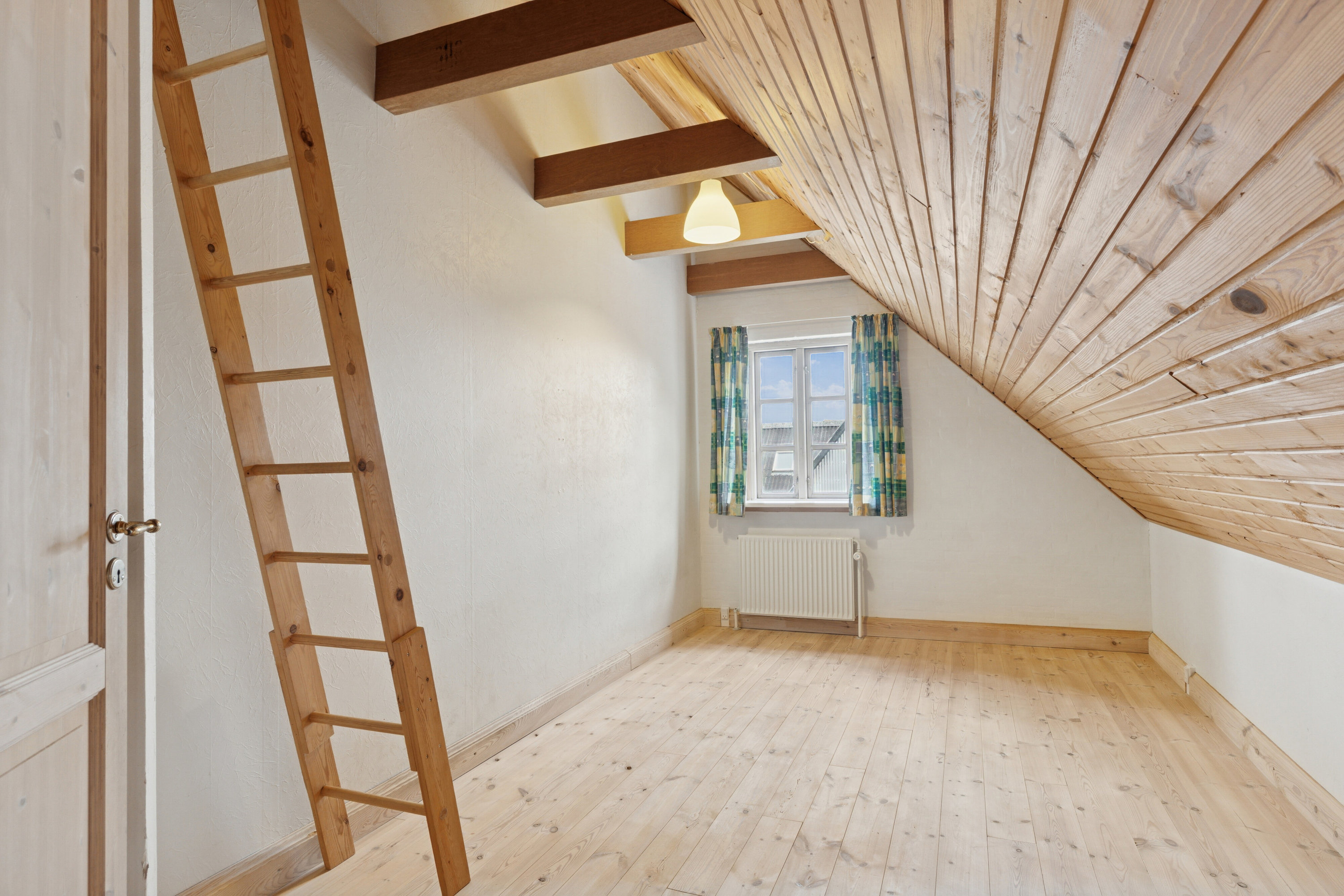 Fremhævet værelse billede i fuldskærmstilstand. Billede af Skagen Landevej 661, Mygdal, 9800 Hjørring