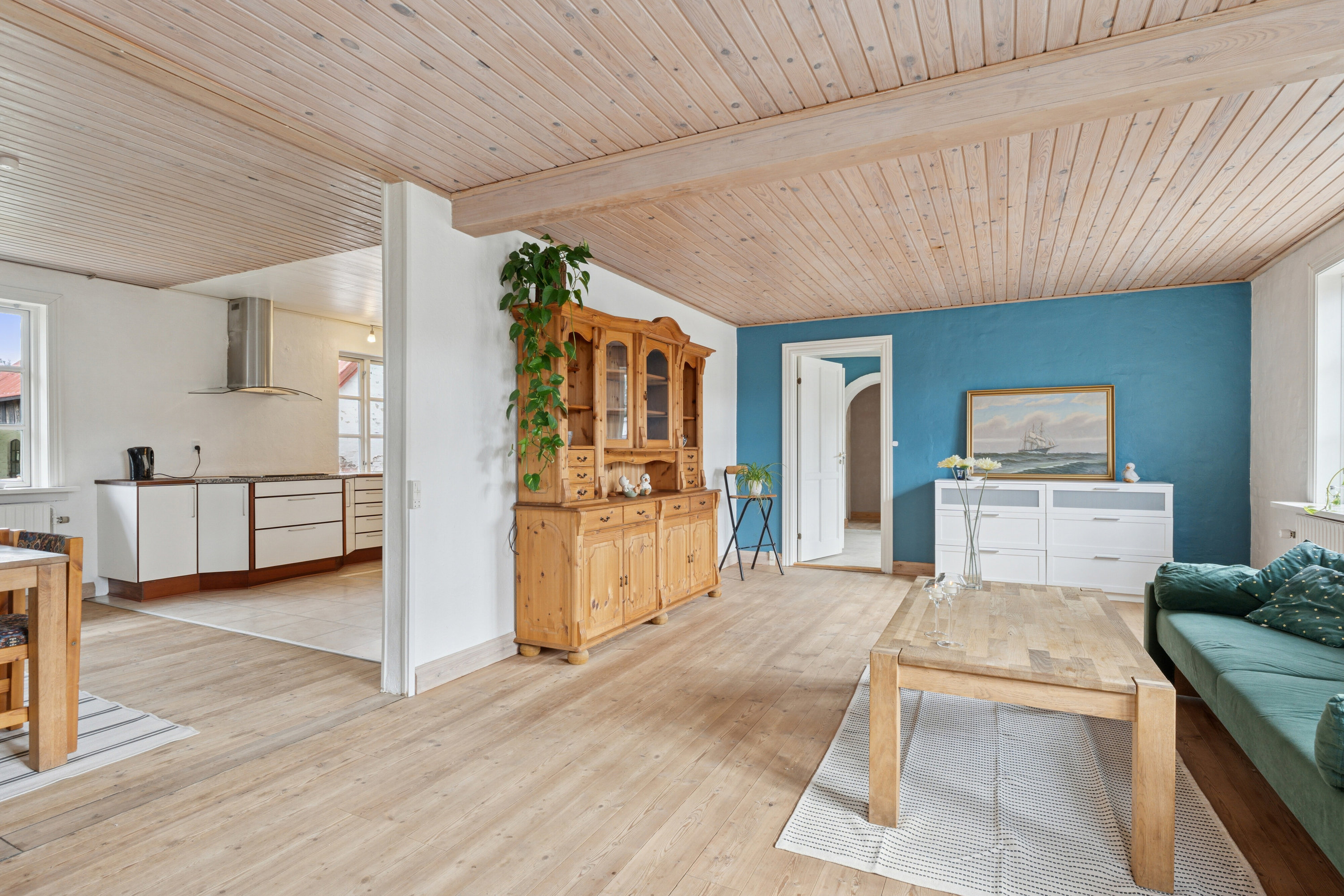 Fremhævet stue billede i fuldskærmstilstand. Billede af Skagen Landevej 661, Mygdal, 9800 Hjørring