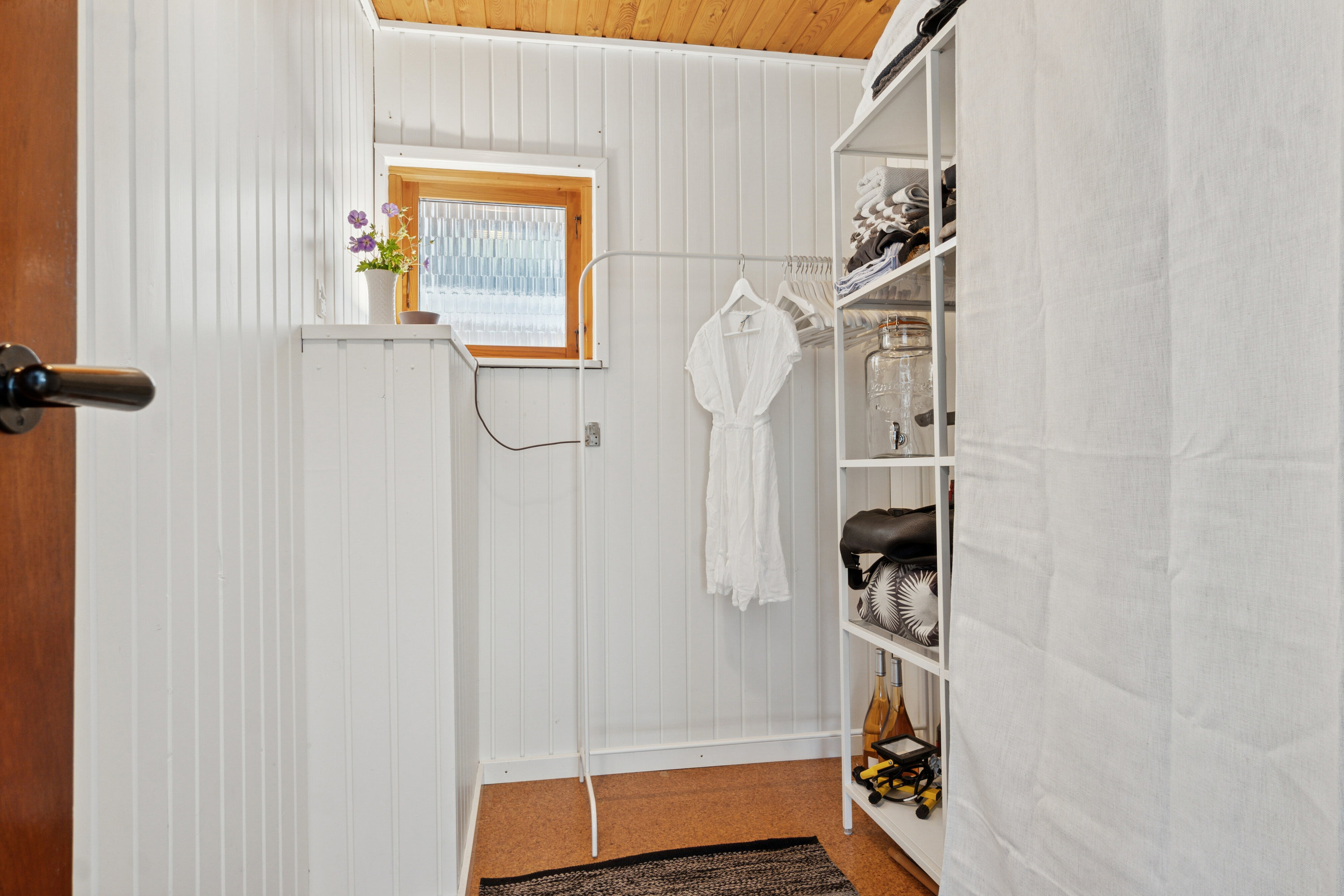 Fremhævet indendørs billede i fuldskærmstilstand. Billede af Klintevej 28, Hald Strand, 3390 Hundested