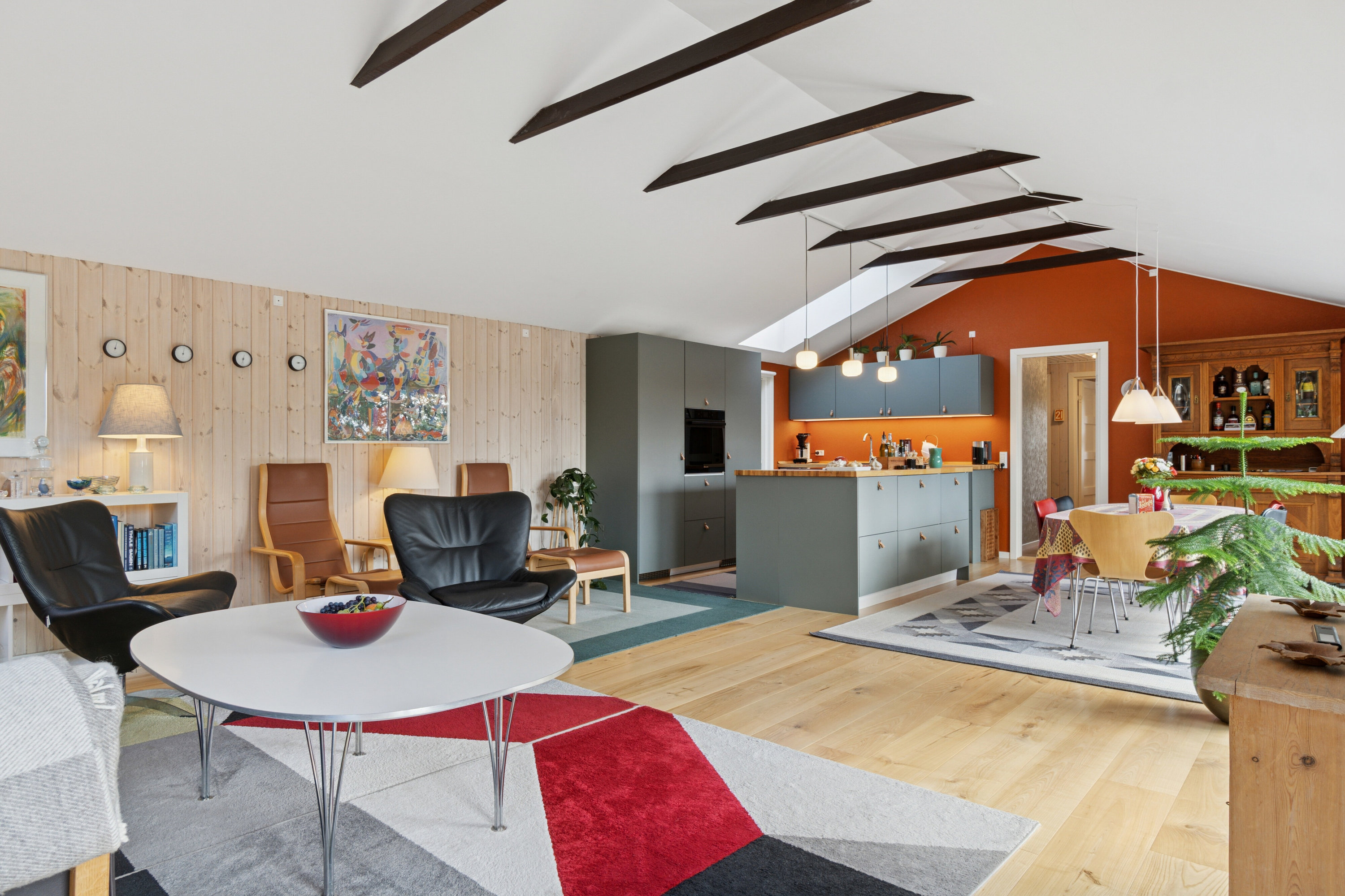 Fremhævet stue billede i fuldskærmstilstand. Billede af Petrine Sonnesvej 9, Evetofte, 3370 Melby