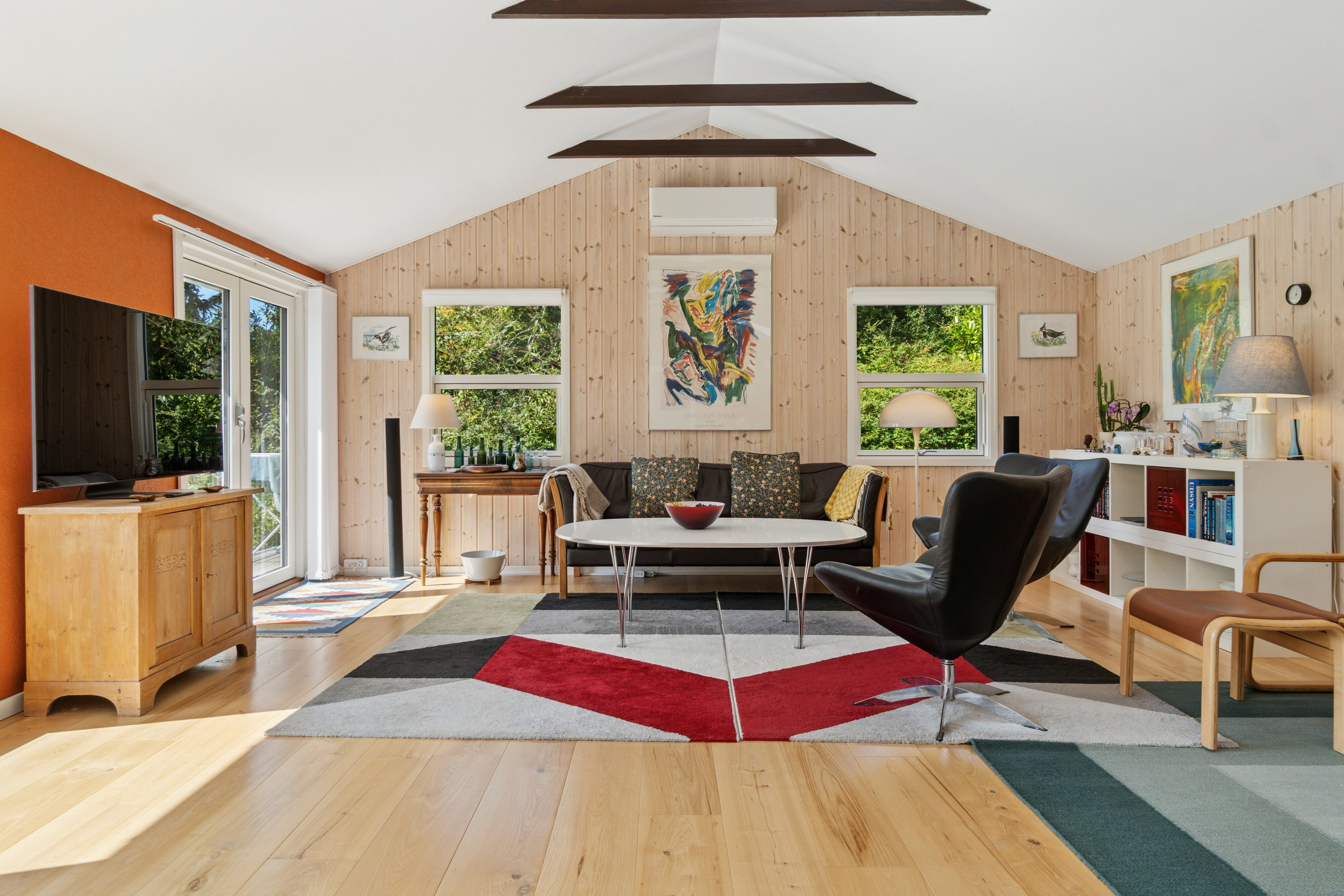 Fremhævet stue billede i fuldskærmstilstand. Billede af Petrine Sonnesvej 9, Evetofte, 3370 Melby