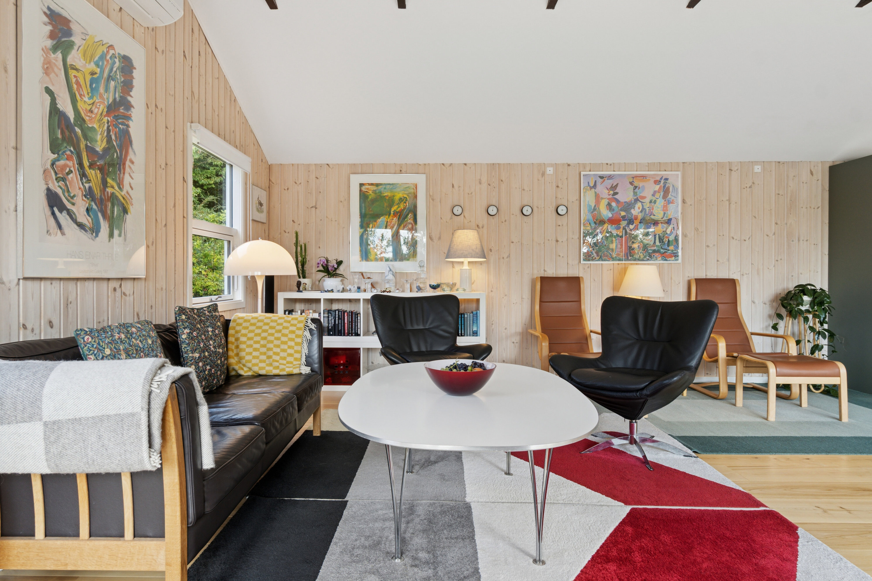 Fremhævet stue billede i fuldskærmstilstand. Billede af Petrine Sonnesvej 9, Evetofte, 3370 Melby