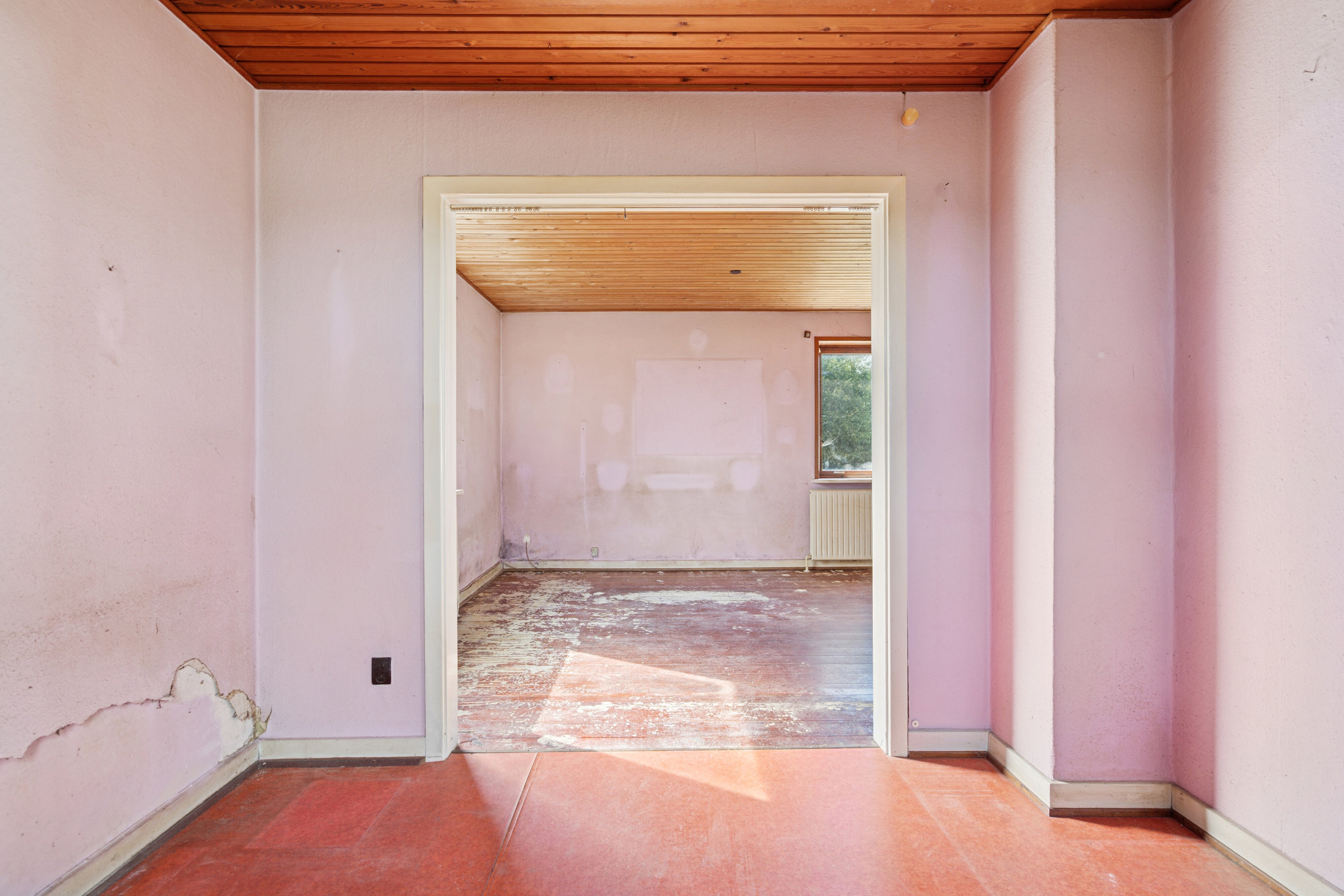 Fremhævet indendørs billede i fuldskærmstilstand. Billede af Ørbækvej 139, Tved, 5700 Svendborg