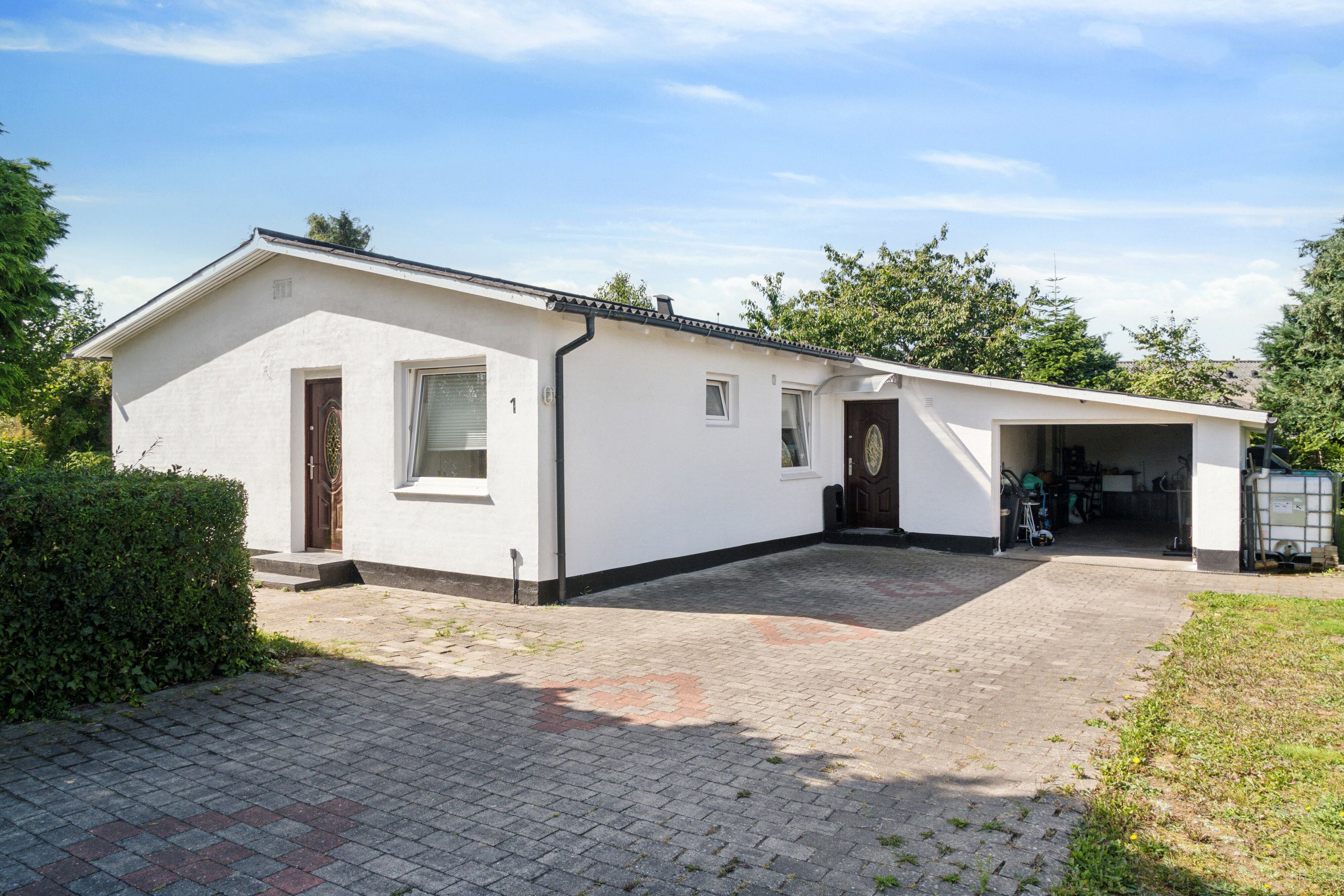 Fremhævet set fra vejen billede i fuldskærmstilstand. Billede af Solvænget 1, 8723 Løsning