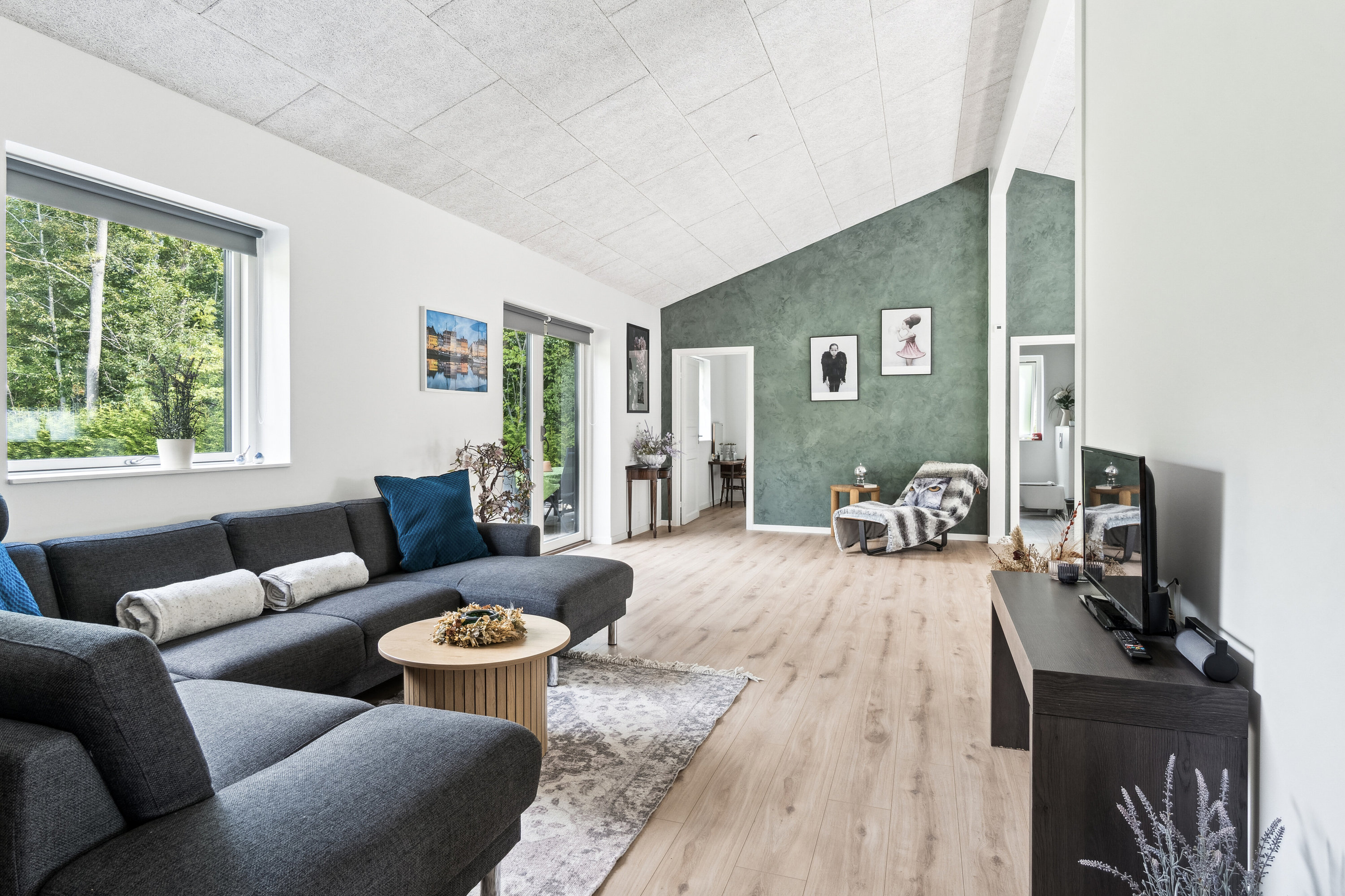 Fremhævet stue billede i fuldskærmstilstand. Billede af Næsdal 14, Lammefjorden, 4550 Asnæs